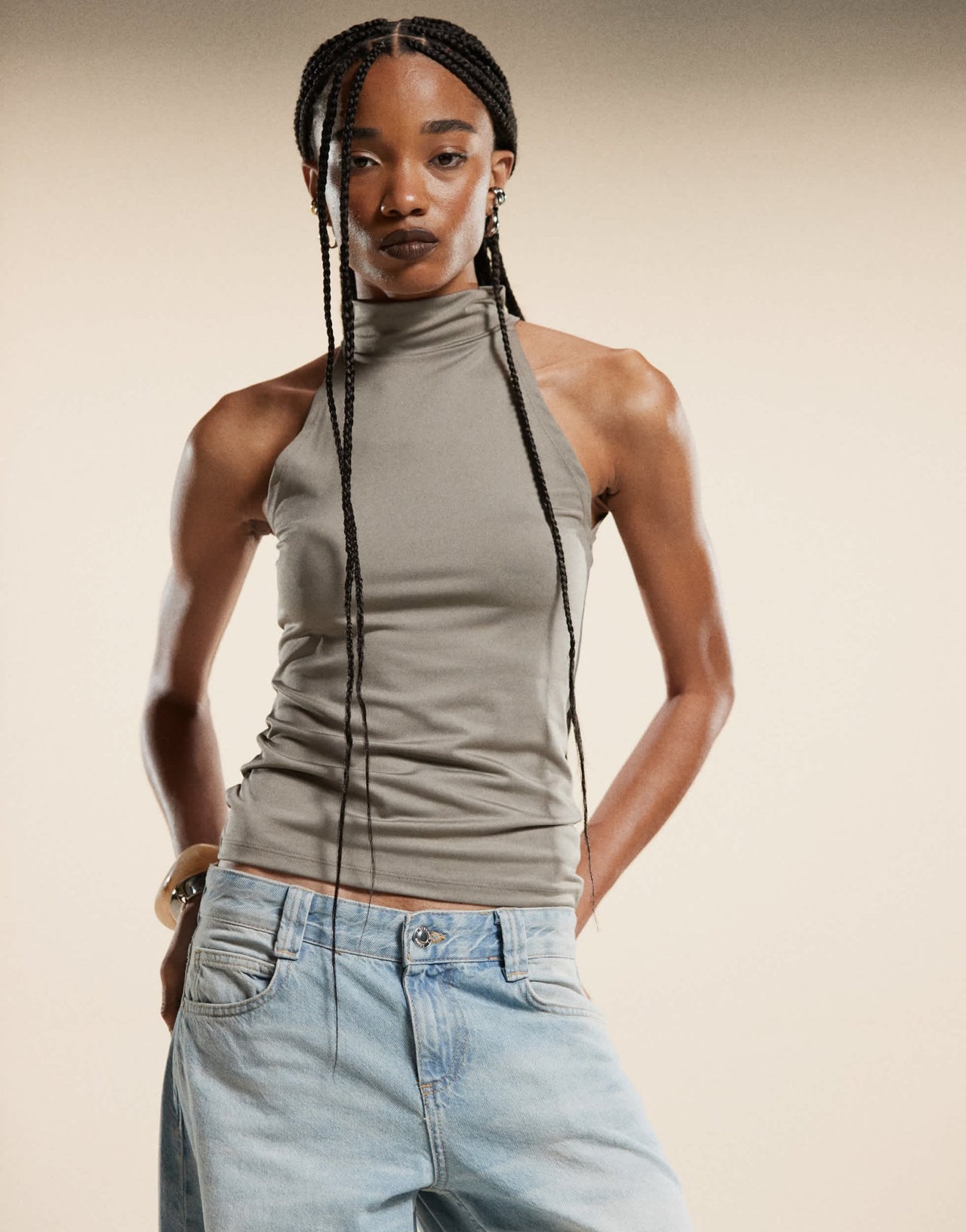 Bershka baggy balloon leg jeans in light dirty wash blue - ASOS Sample Sale