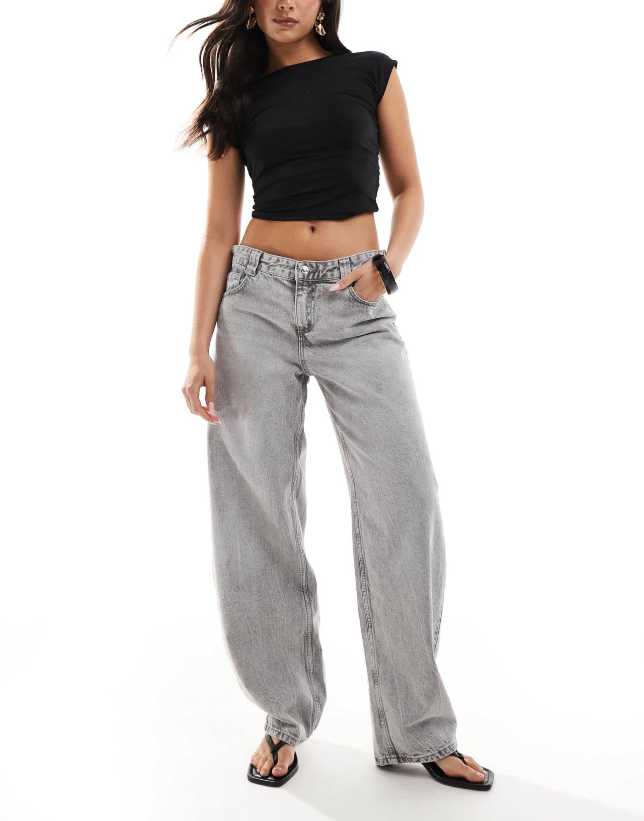 Bershka baggy balloon leg jeans in light grey - ASOS Sample Sale