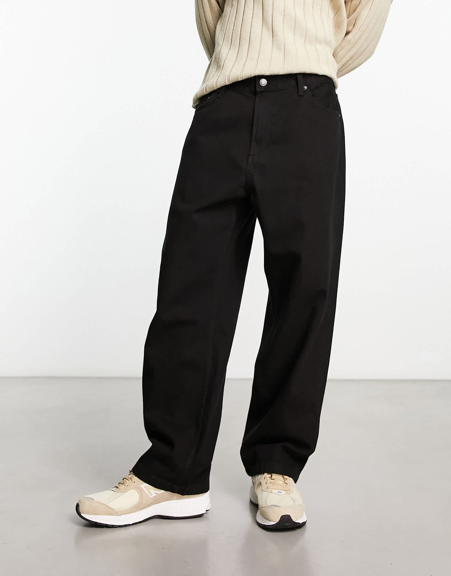 Bershka baggy fit jeans in black - ASOS Sample Sale
