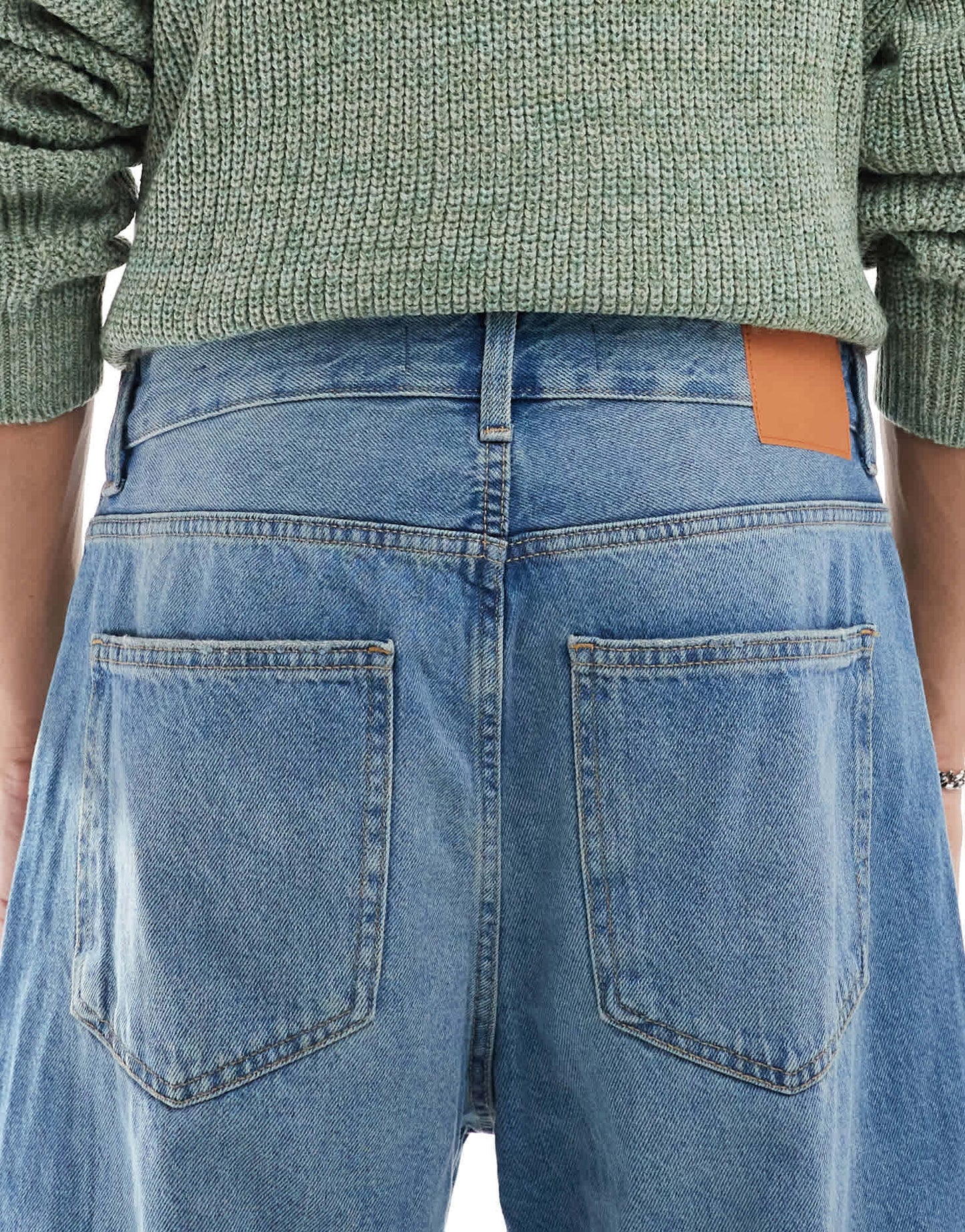 Bershka baggy jeans in blue - ASOS Sample Sale