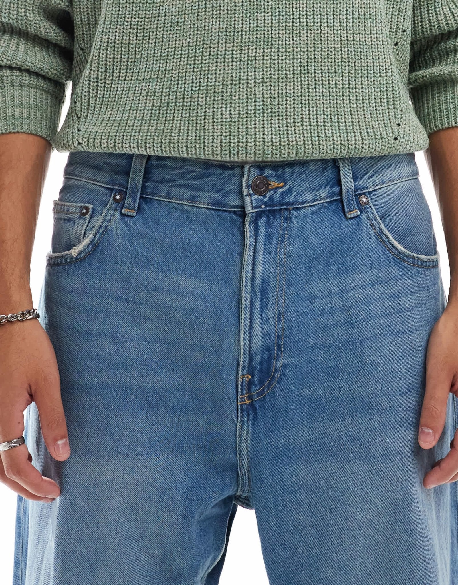 Bershka baggy jeans in blue - ASOS Sample Sale