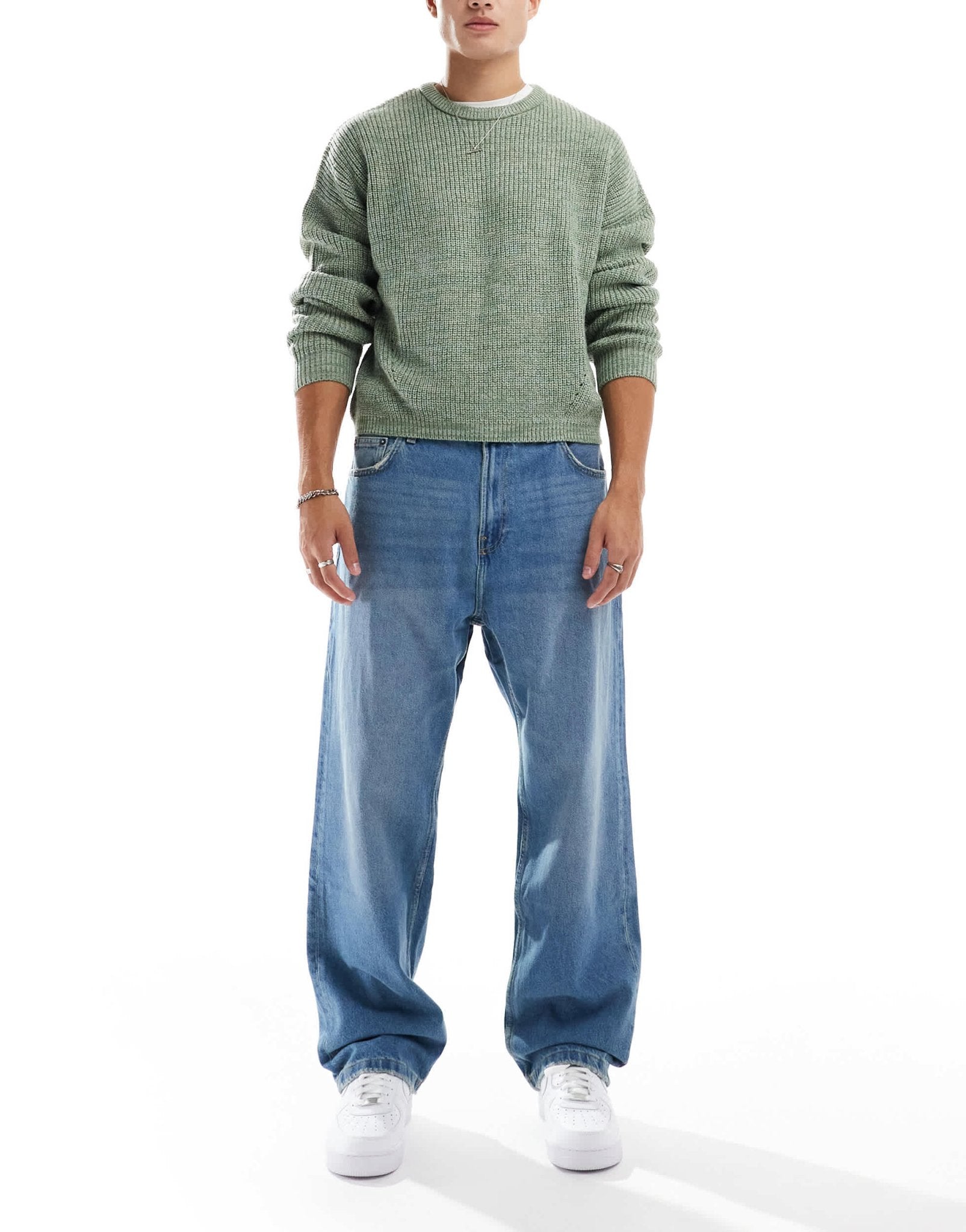 Bershka baggy jeans in blue - ASOS Sample Sale