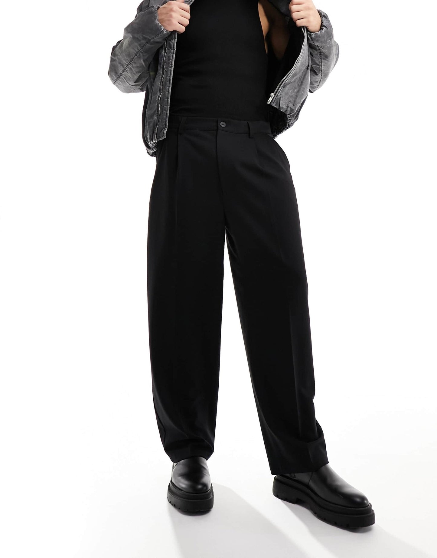Bershka baggy tailored trouser in black - ASOS Sample Sale