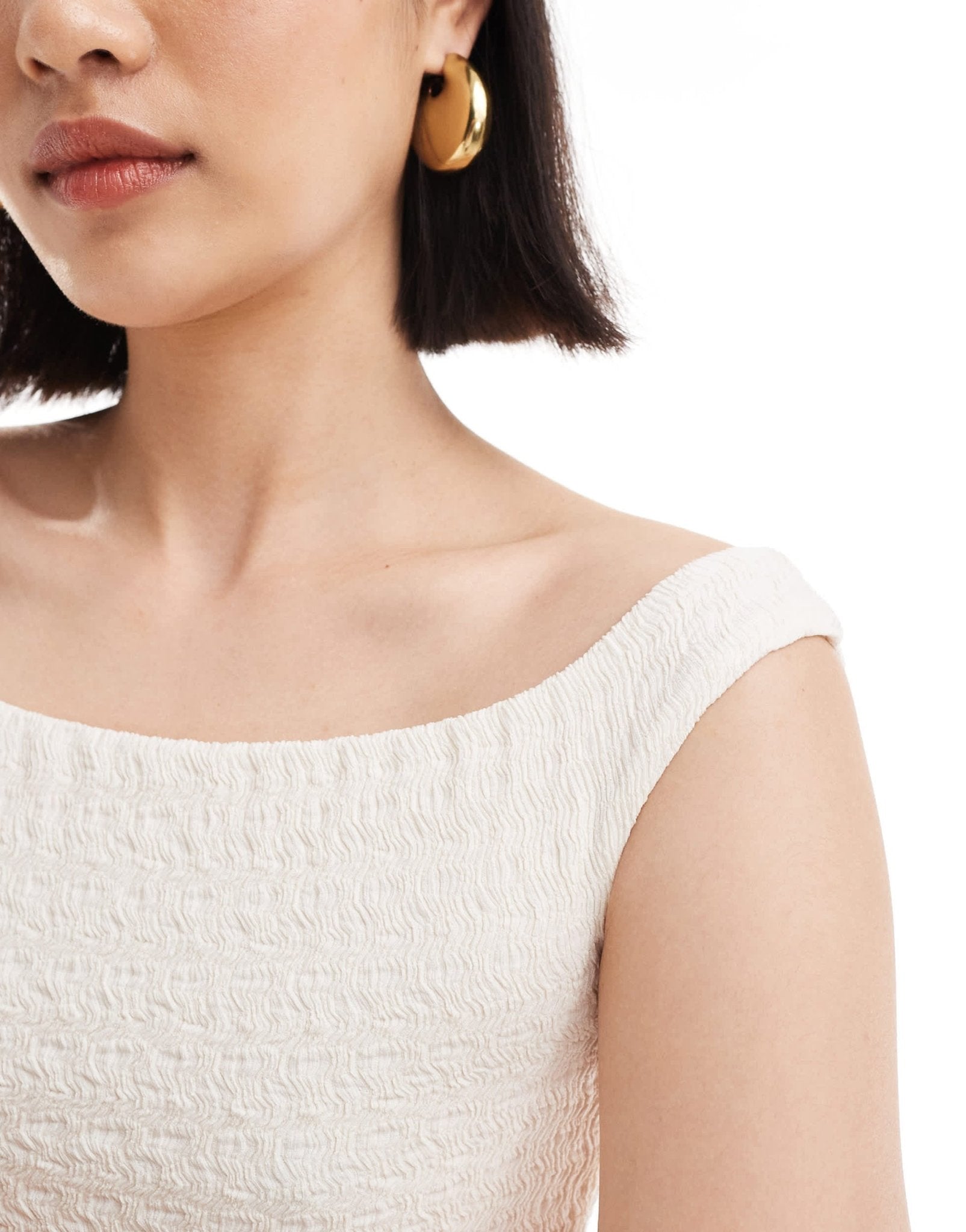 Bershka bardot crinkle bodysuit in white - ASOS Sample Sale