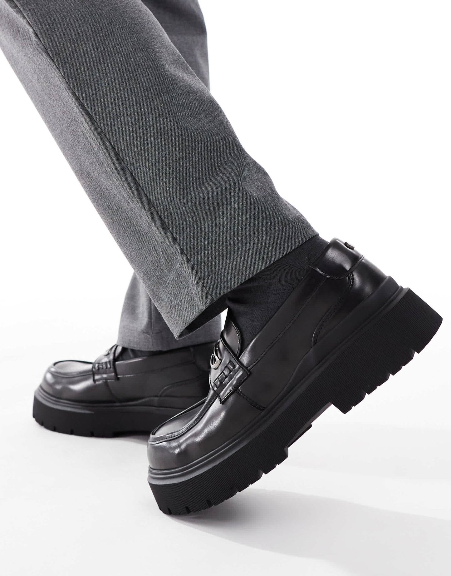 Bershka chunky buckle loafer in black - ASOS Sample Sale