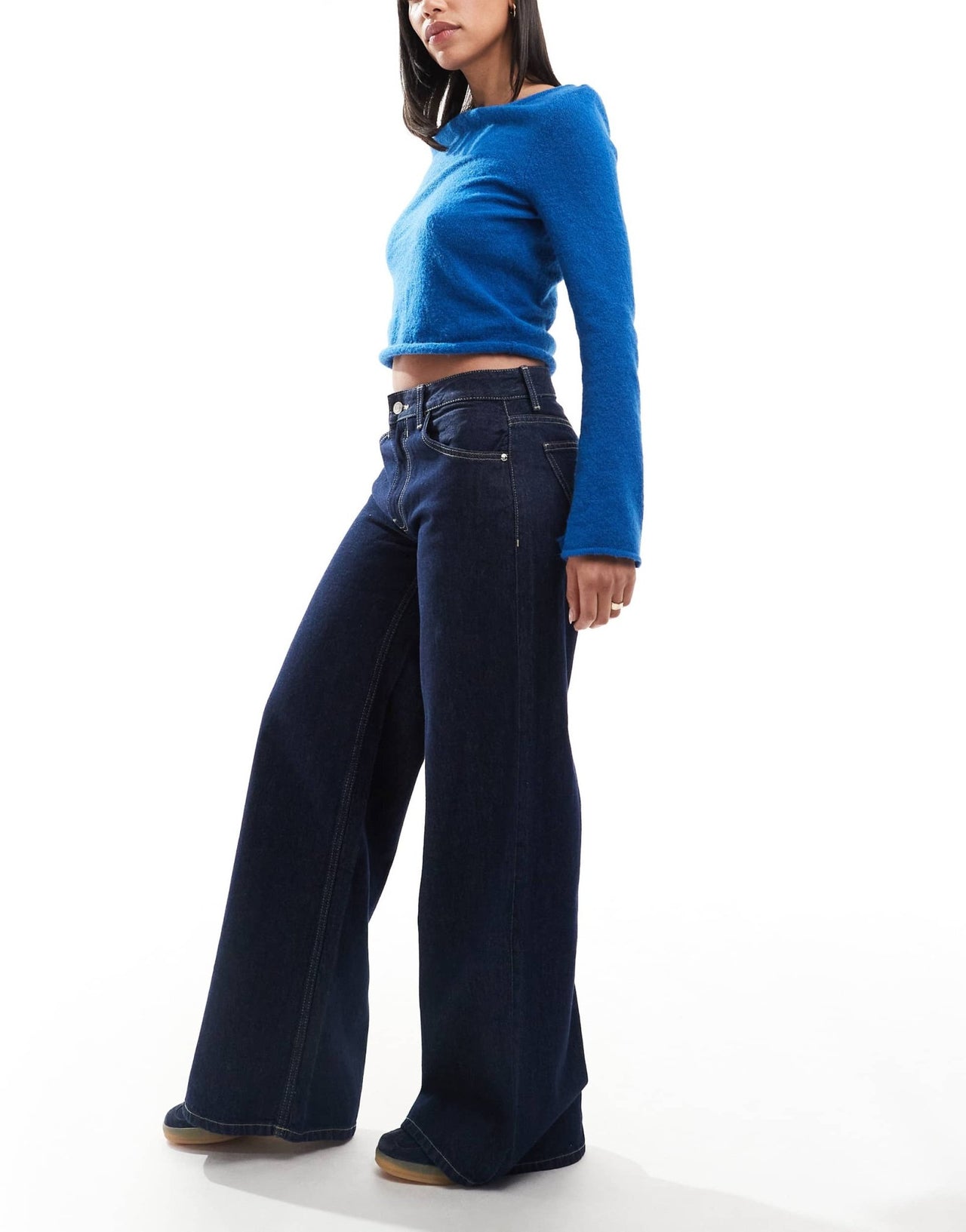 Bershka clean wide leg jeans in authentic dark blue - ASOS Sample Sale