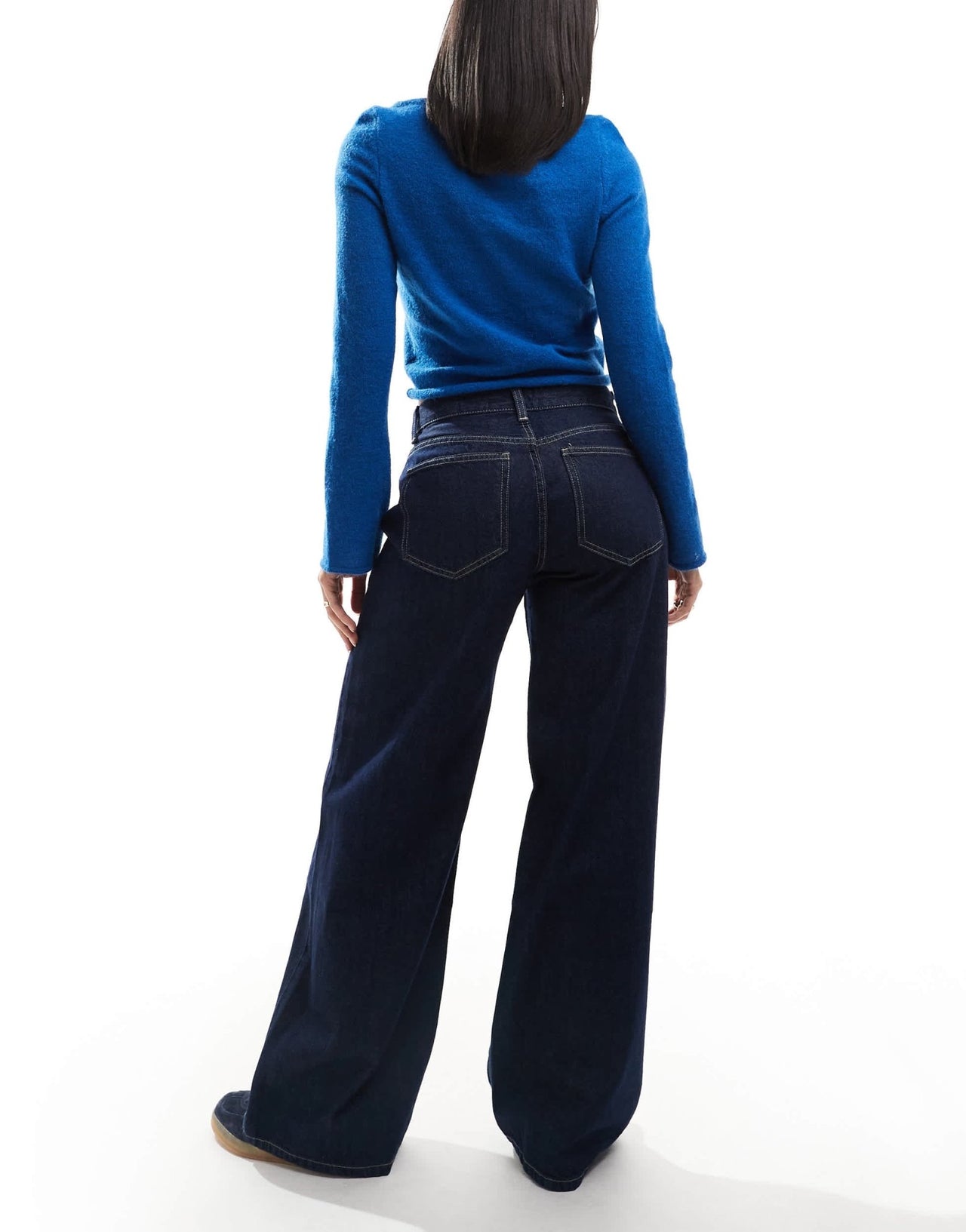 Bershka clean wide leg jeans in authentic dark blue - ASOS Sample Sale