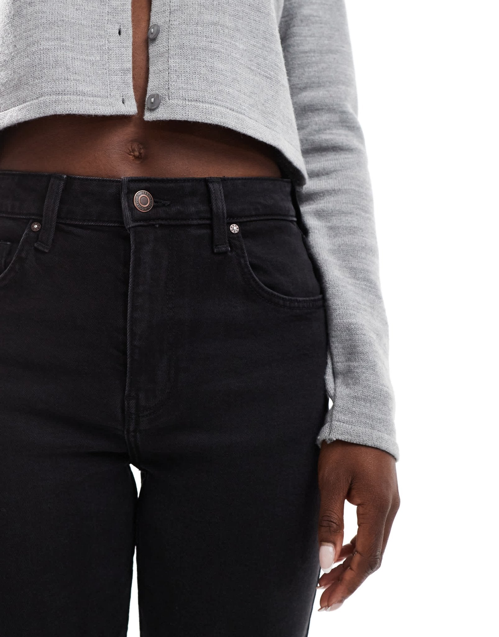 Bershka comfort fit mom jean in black - ASOS Sample Sale