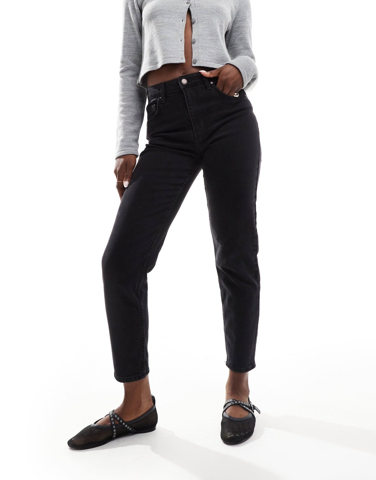 Bershka comfort fit mom jean in black - ASOS Sample Sale