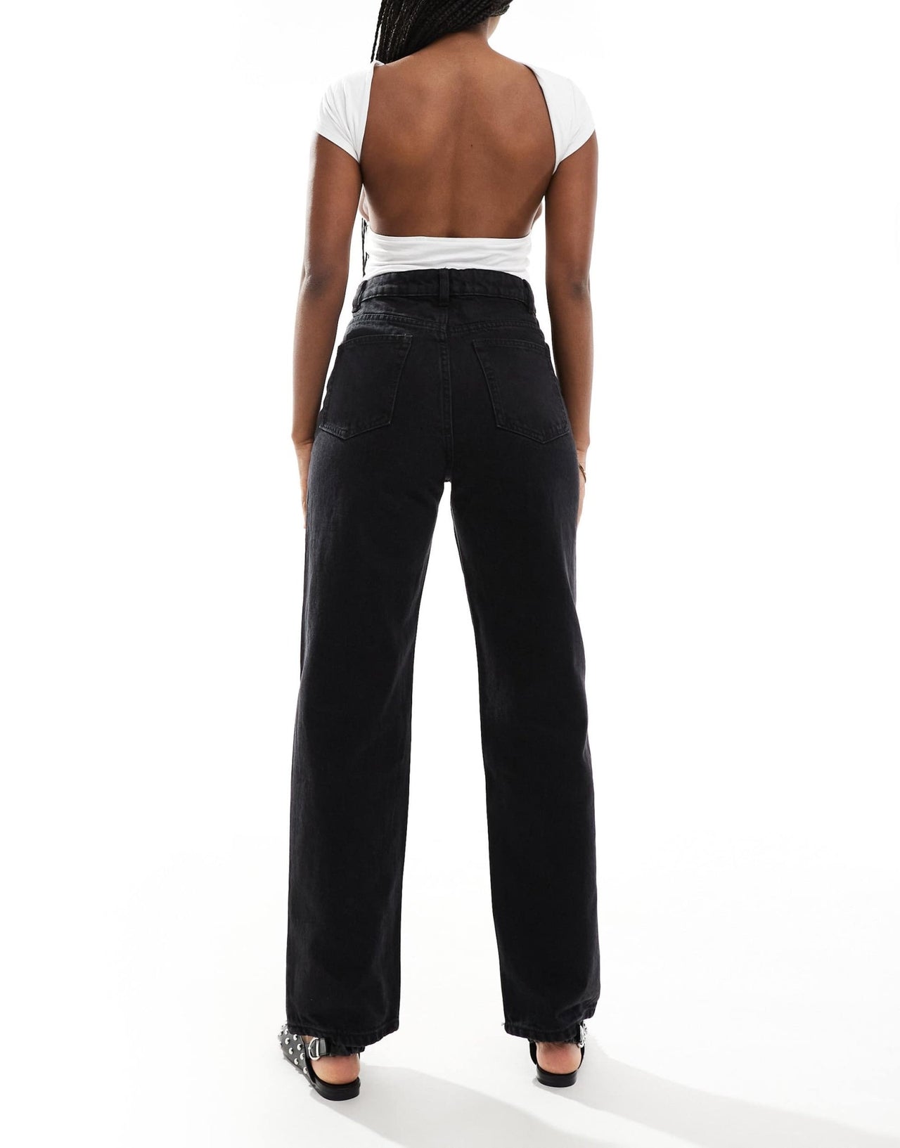 Bershka comfort fit mom jean in black - ASOS Sample Sale