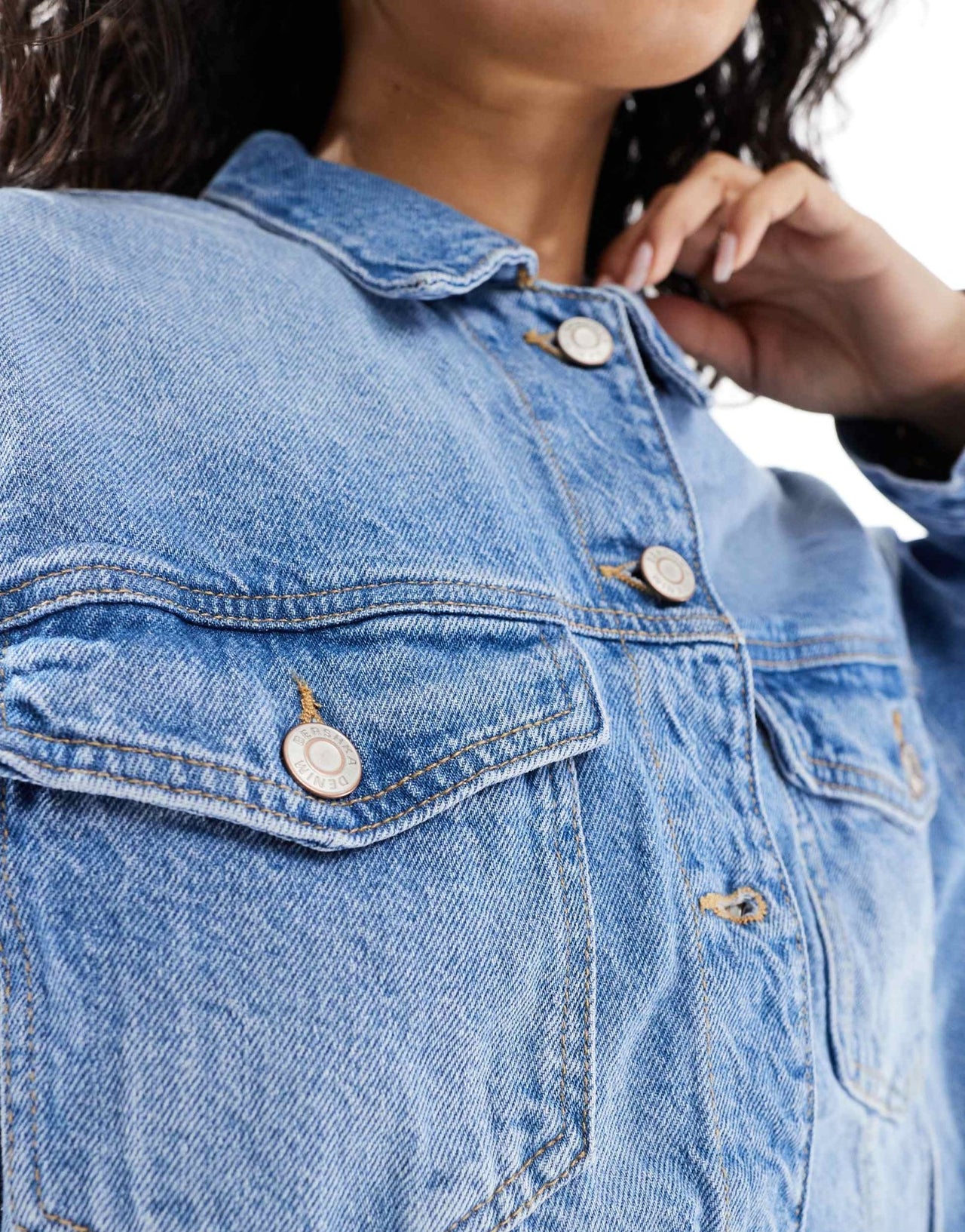 Bershka cropped denim jacket in mid blue - ASOS Sample Sale