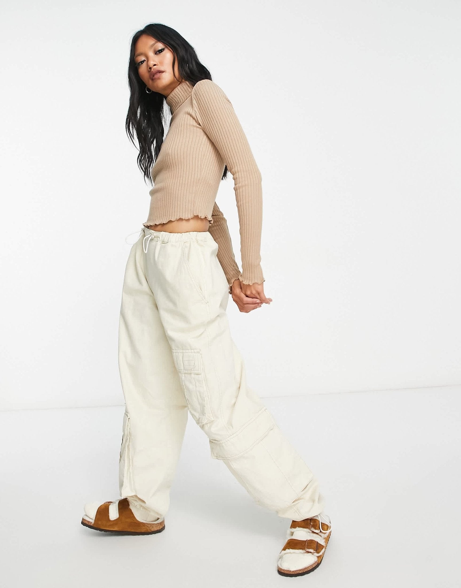 Bershka cropped knit roll neck jumper in camel - ASOS Sample Sale