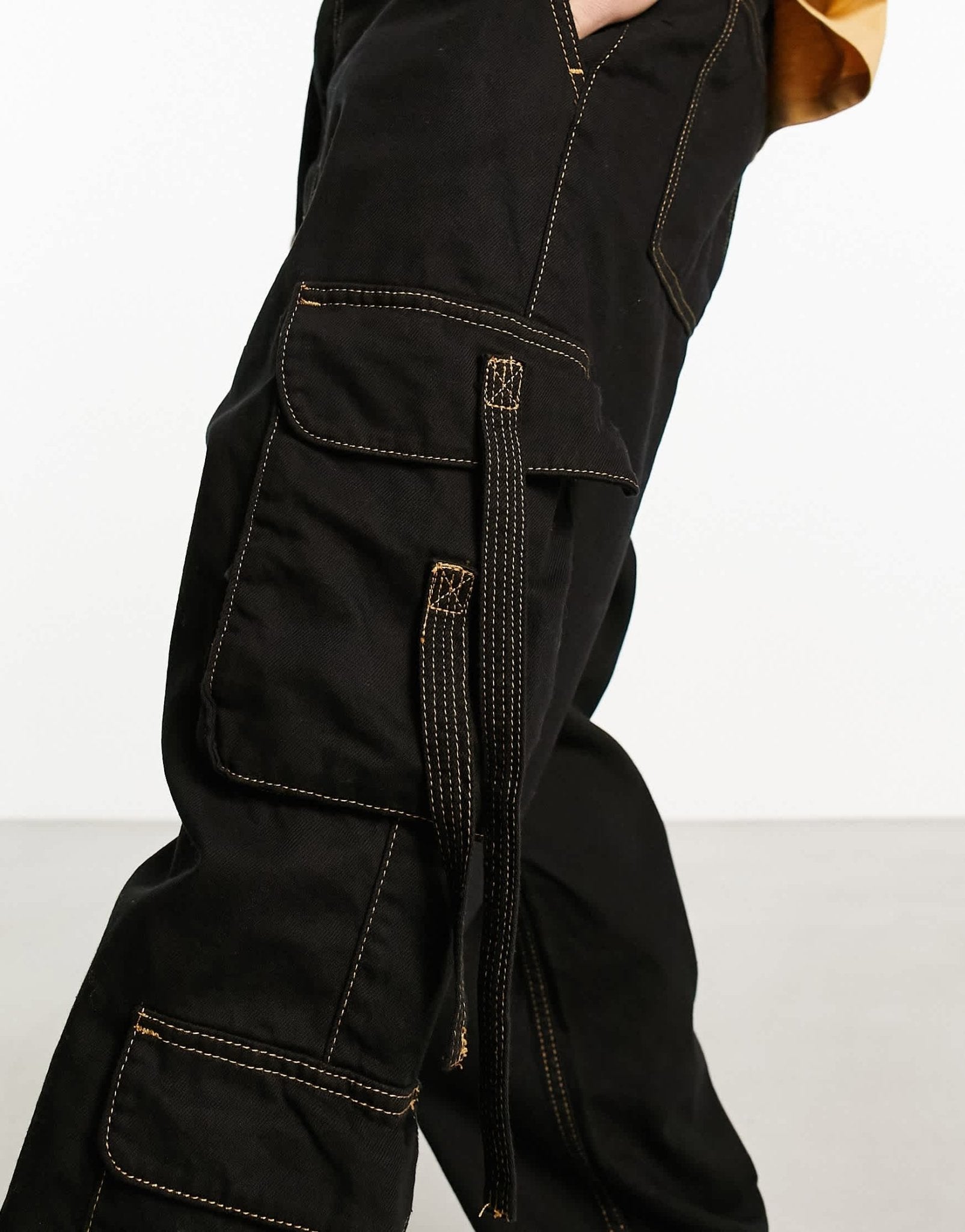 Bershka double pocket cargo jean in black - ASOS Sample Sale