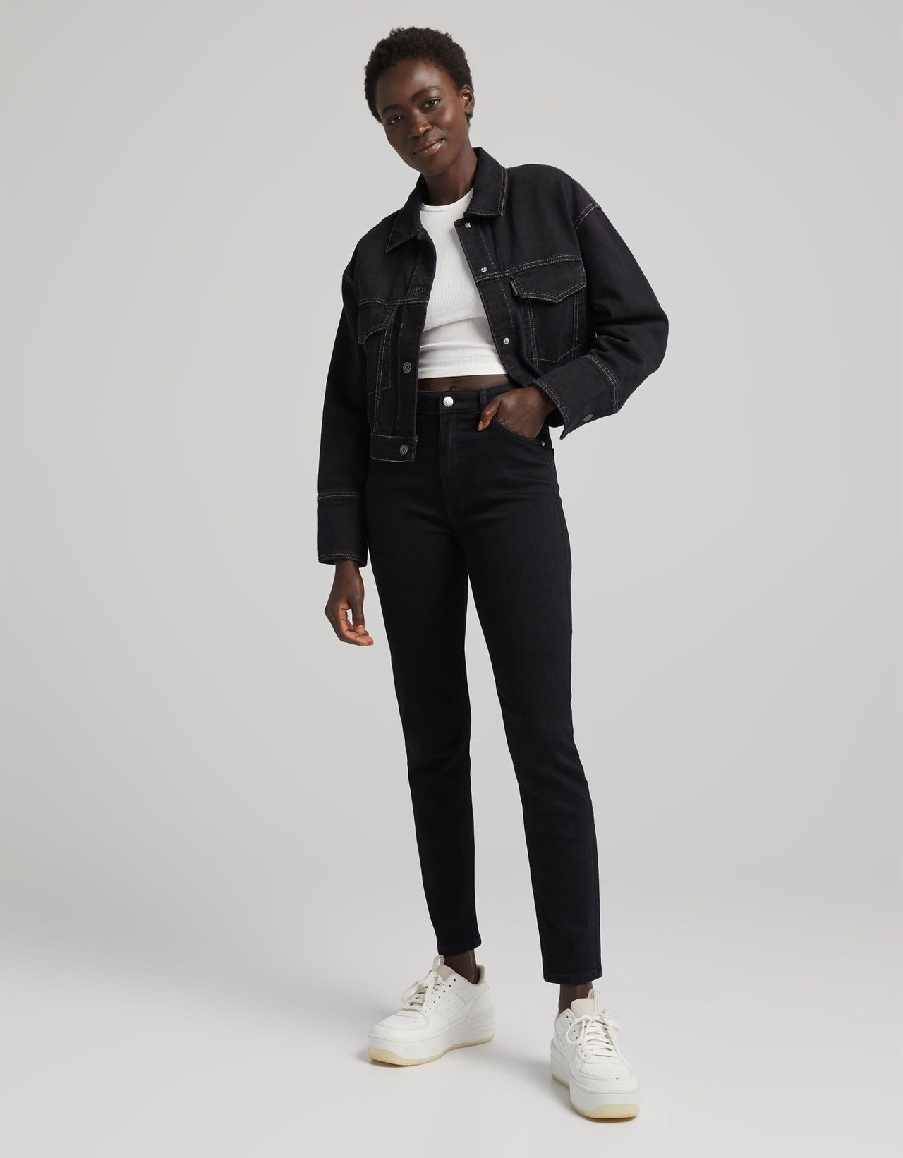 Bershka high waist skinny jean in black - ASOS Sample Sale