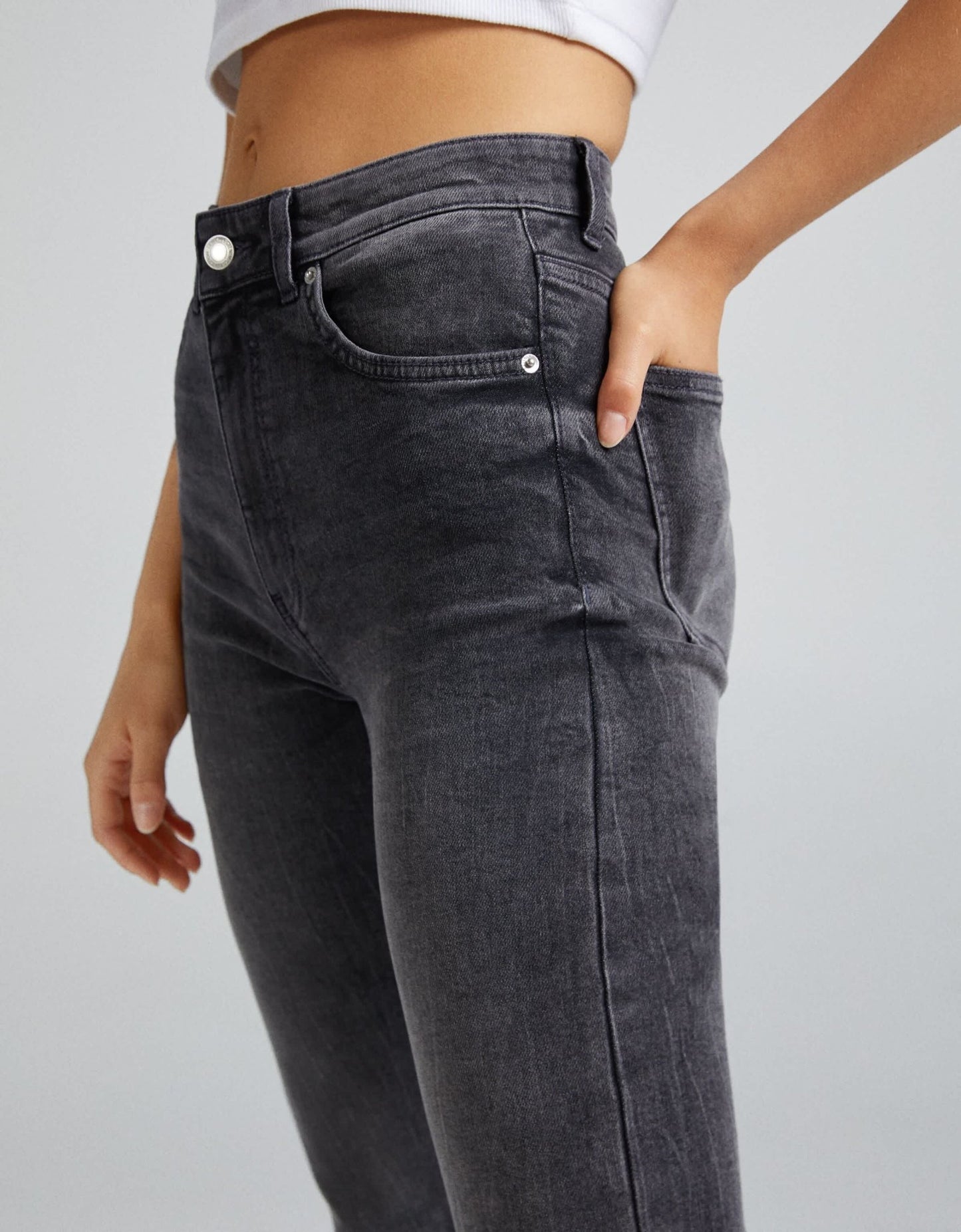 Bershka high waist skinny jean in grey - ASOS Sample Sale