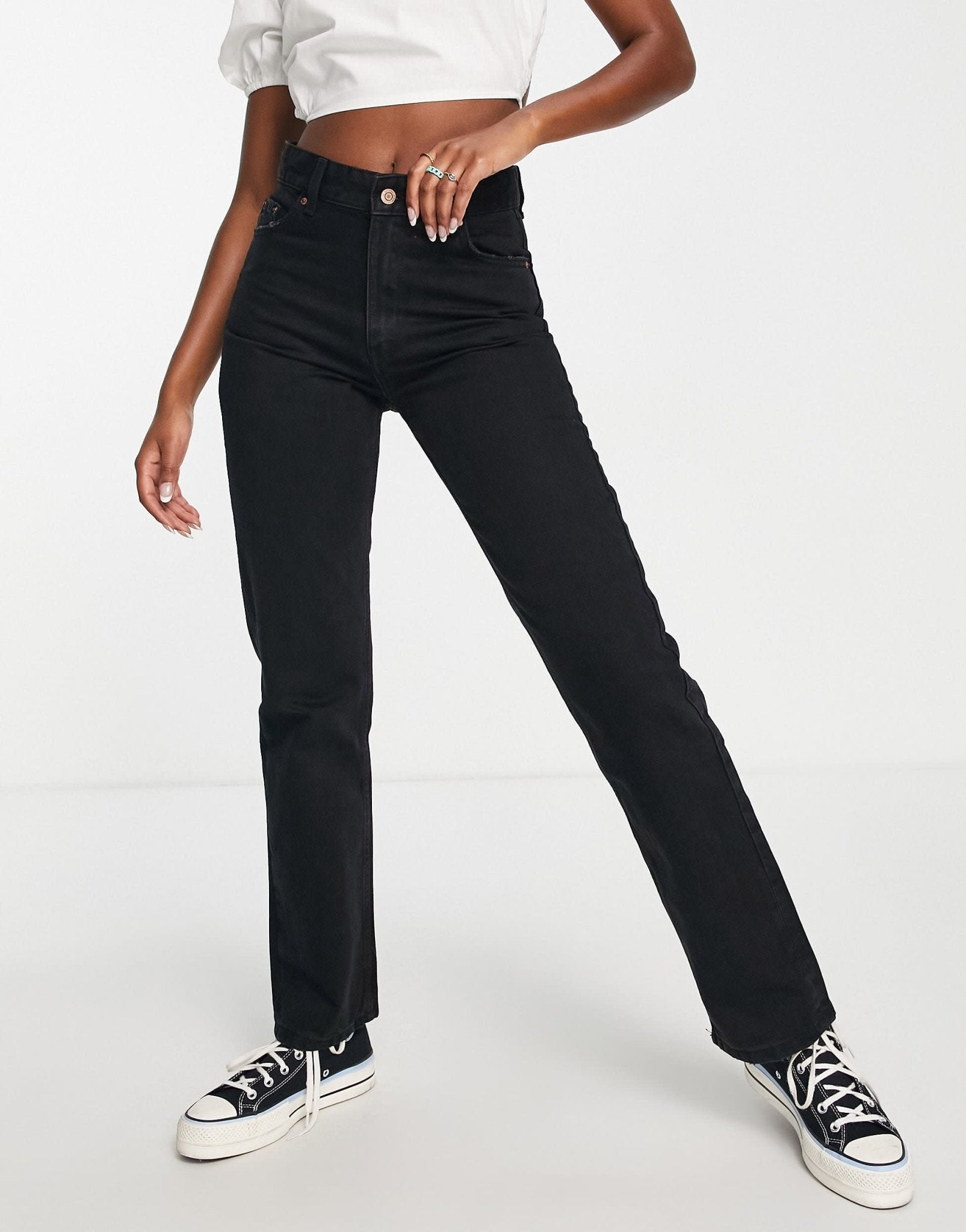 Bershka high waist straight jean in black - ASOS Sample Sale