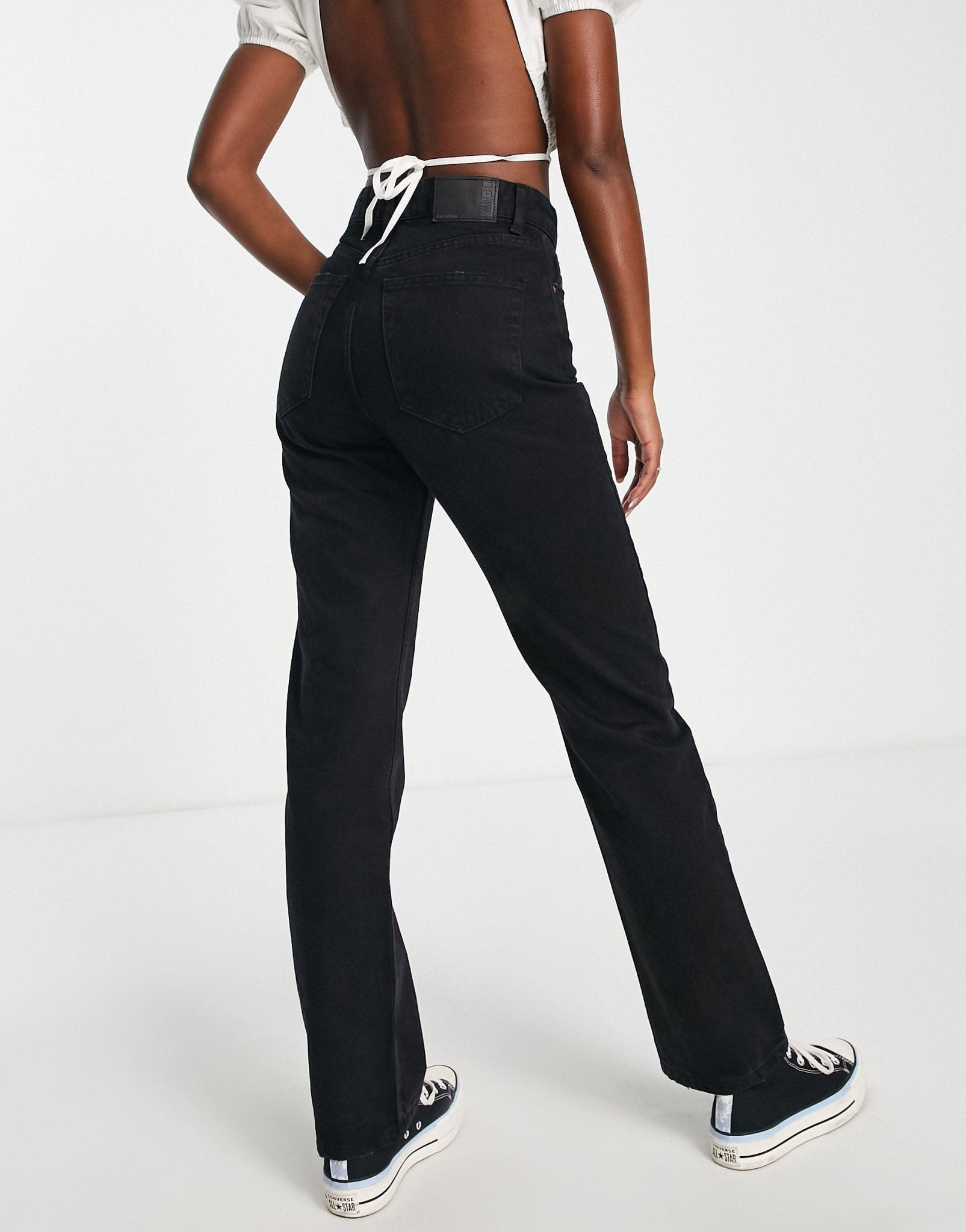 Bershka high waist straight jean in black - ASOS Sample Sale