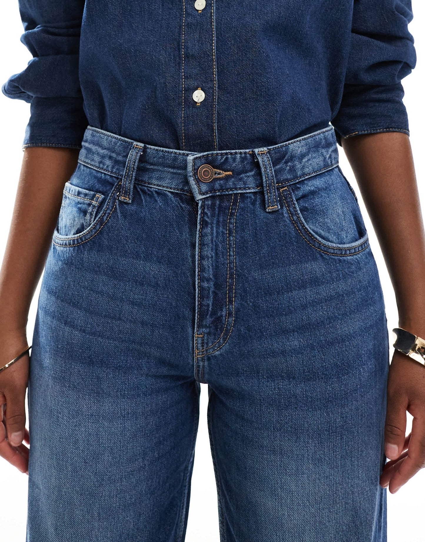 Bershka high waisted 90s wide leg jeans in dark wash - ASOS Sample Sale