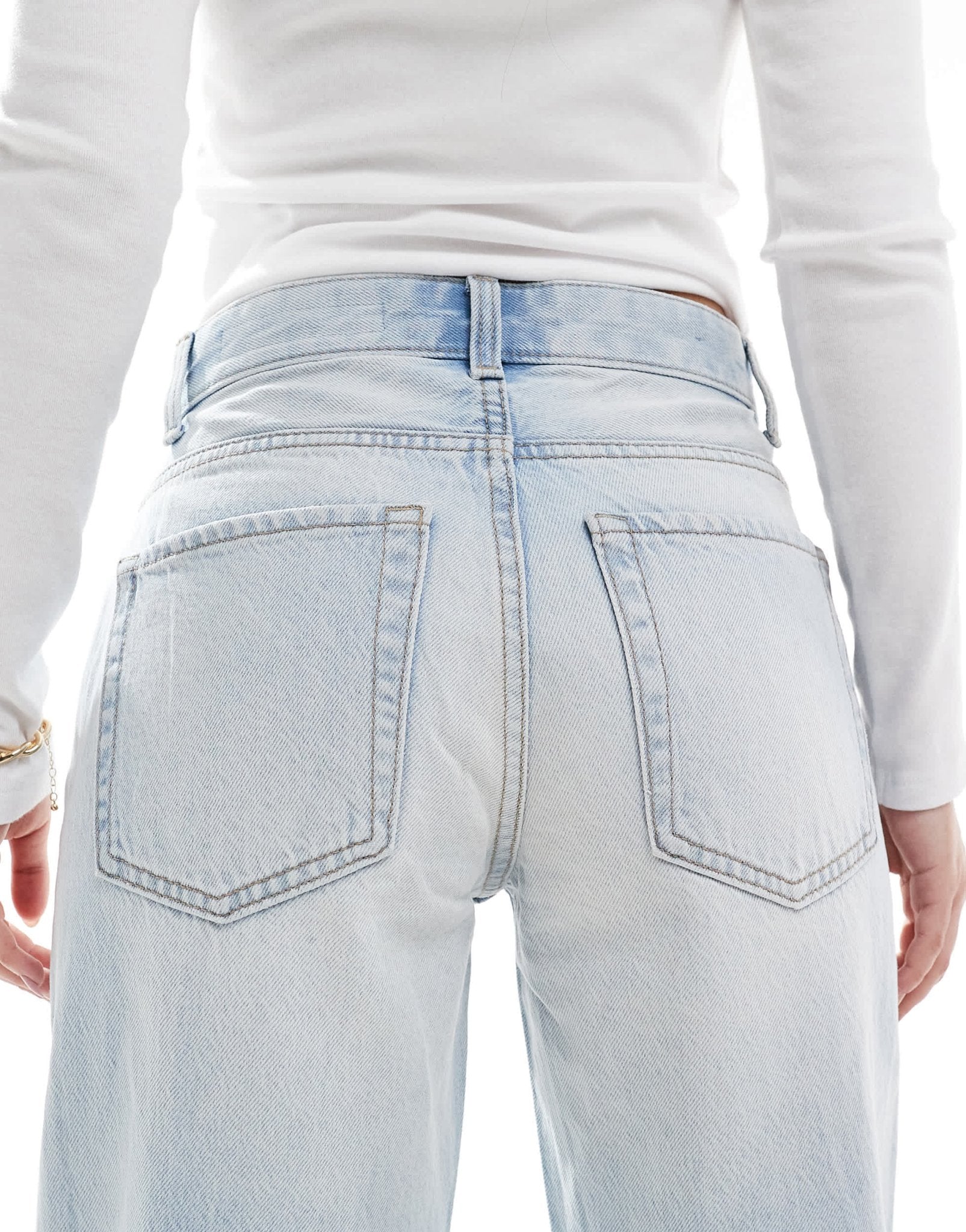 Bershka high waisted 90s wide leg jeans in super light wash blue - ASOS Sample Sale