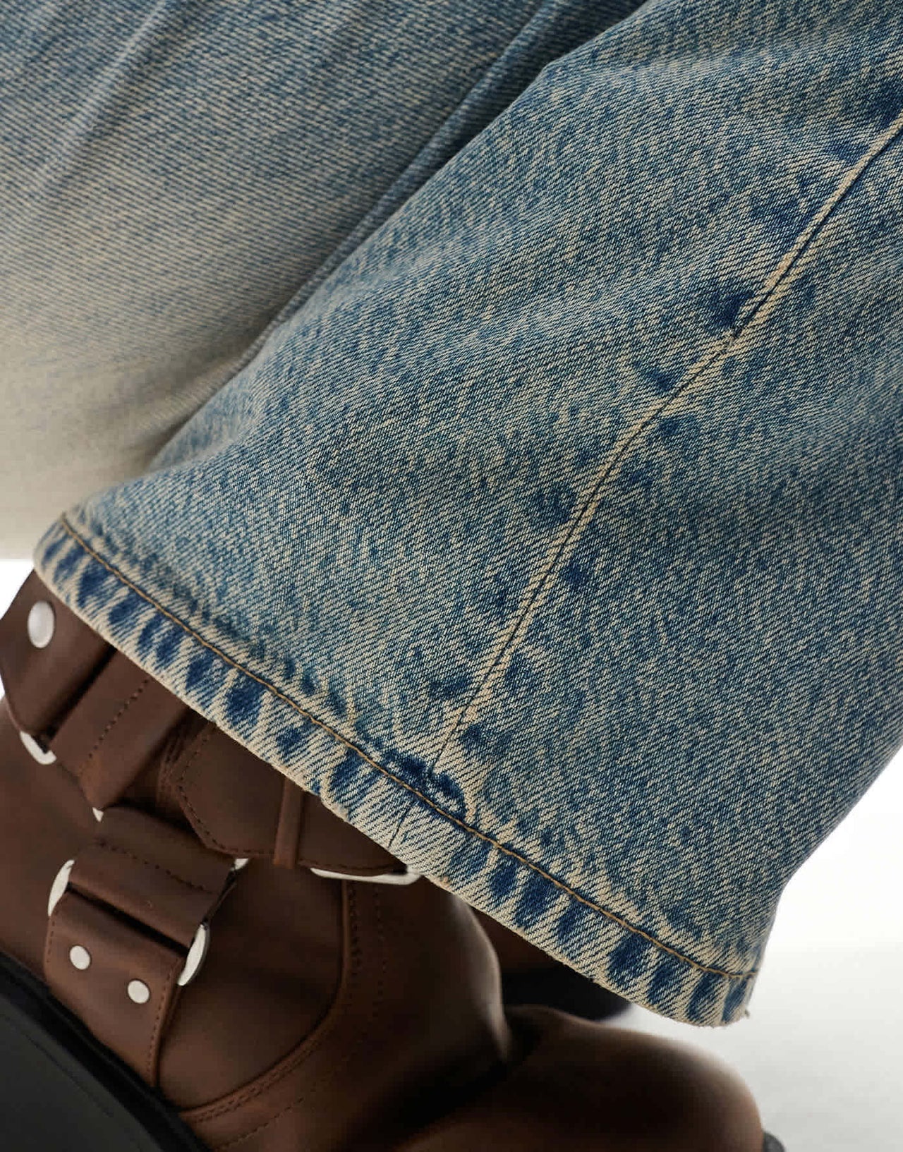Bershka high waisted baggy wide leg jeans in dirty wash - ASOS Sample Sale