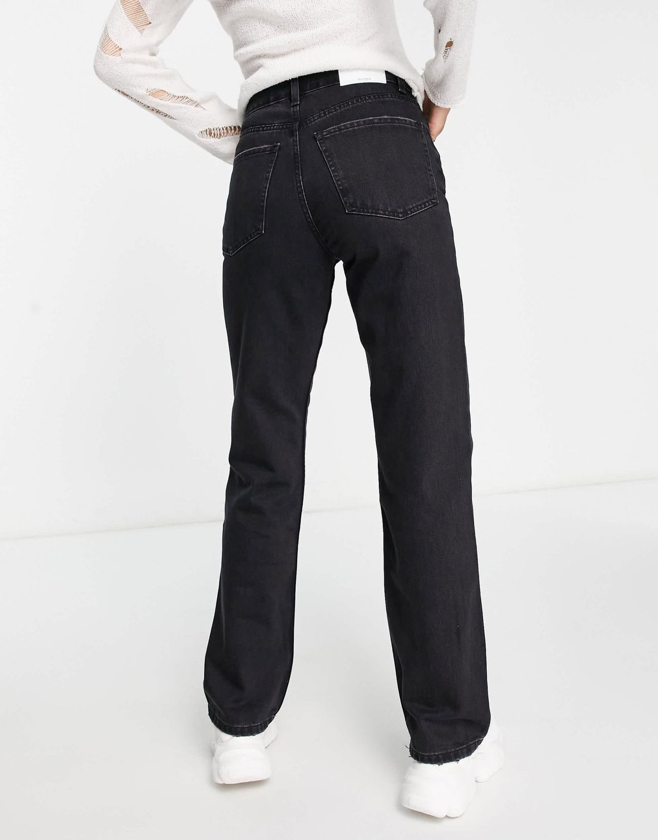 Bershka high waisted dad jean in black - ASOS Sample Sale
