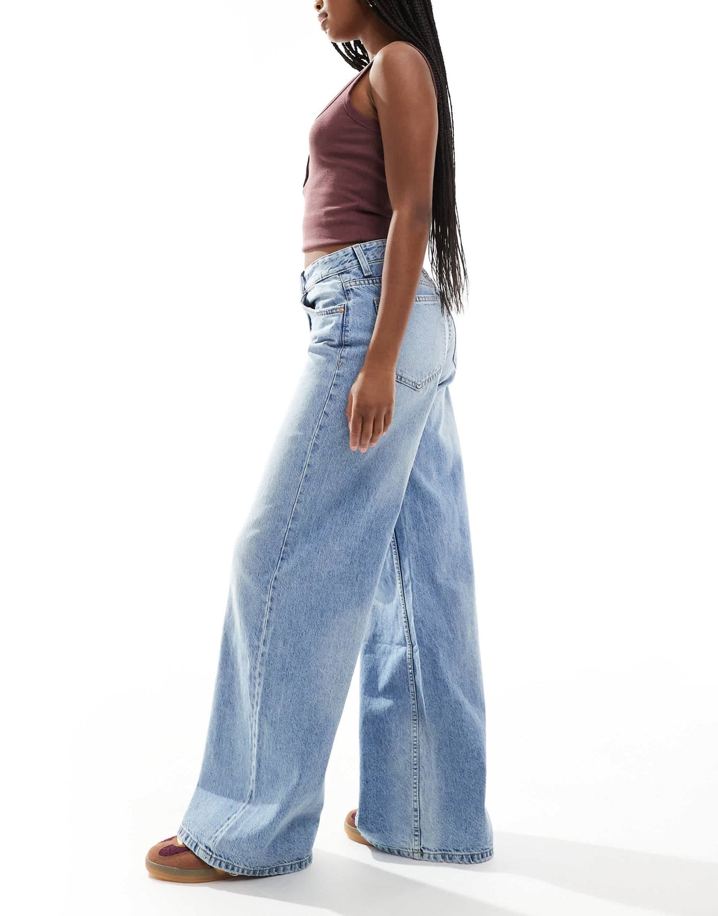 Bershka high waisted wide leg jeans in light wash blue - ASOS Sample Sale