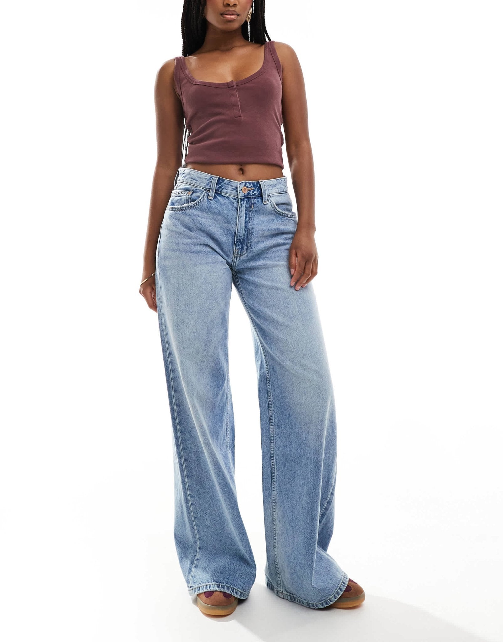 Bershka high waisted wide leg jeans in light wash blue - ASOS Sample Sale