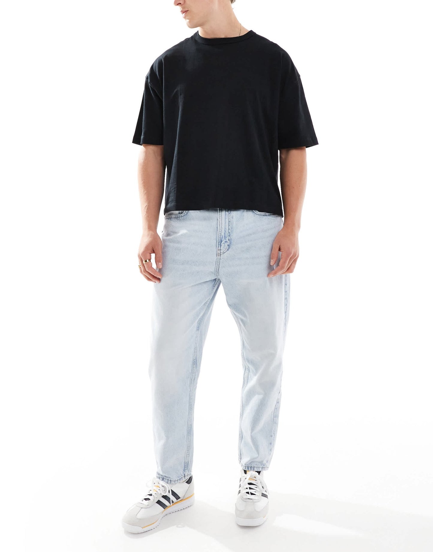 Bershka loose fit jeans in light blue wash - ASOS Sample Sale