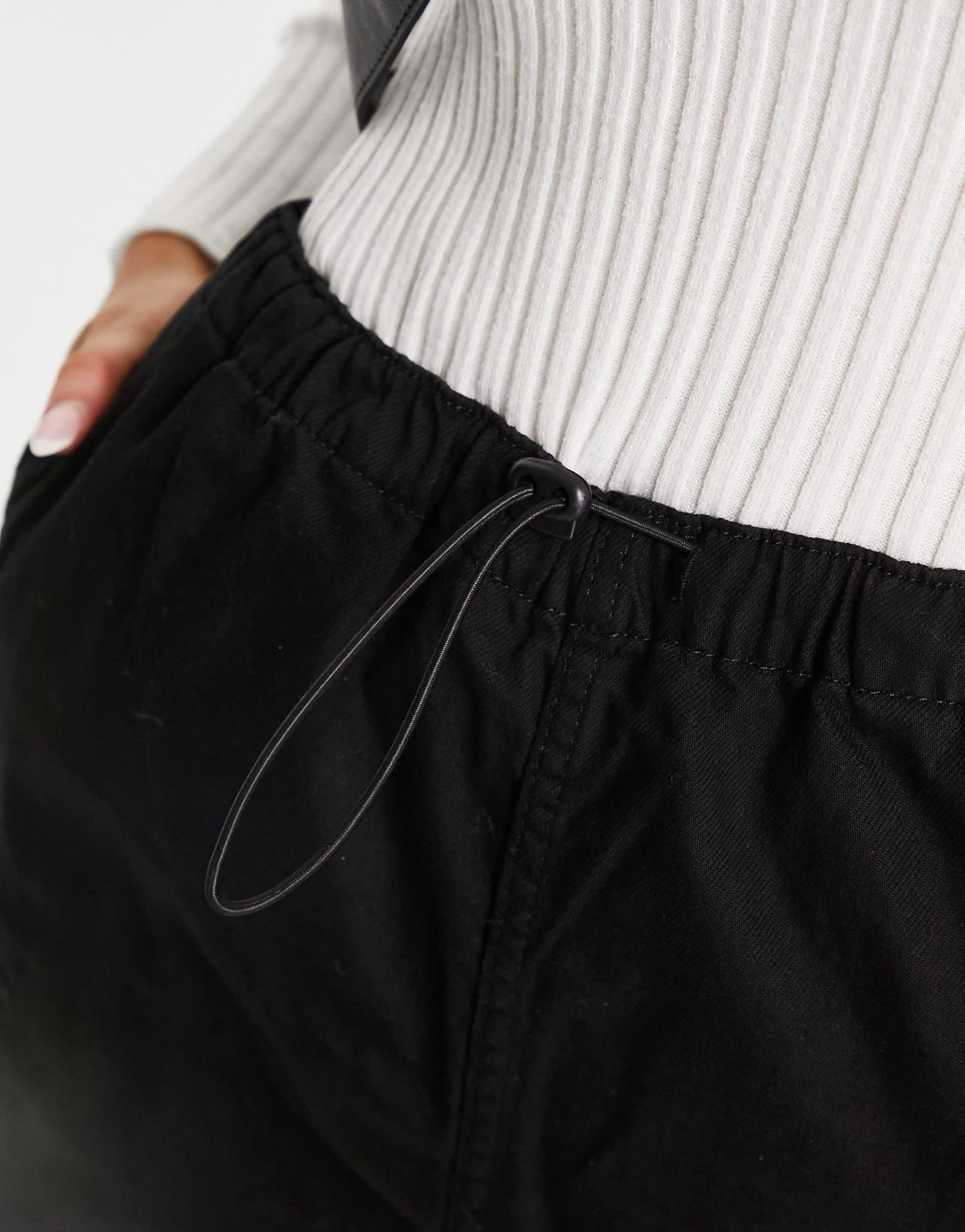 Bershka midi cargo skirt in black - ASOS Sample Sale