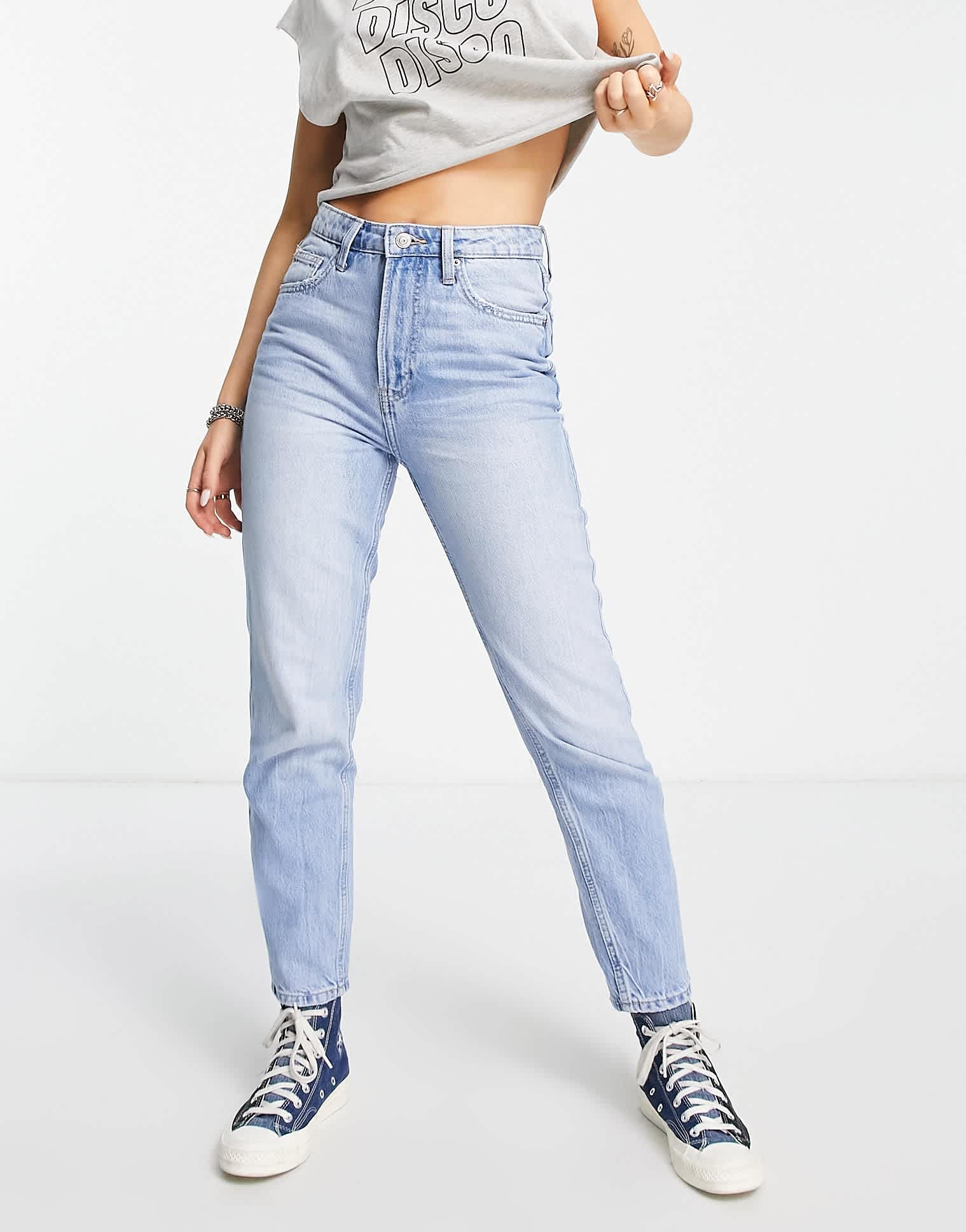 Bershka mom jeans in mid blue - ASOS Sample Sale