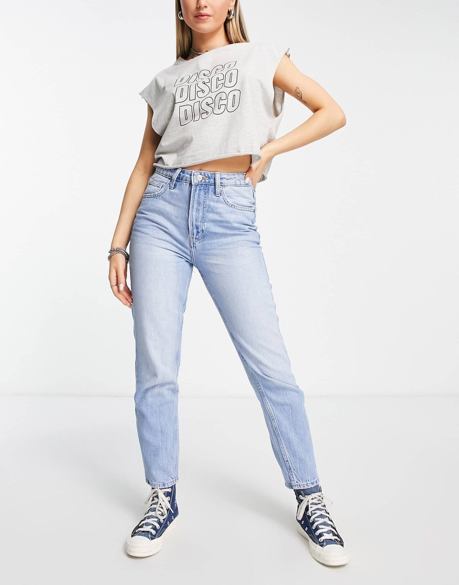 Bershka mom jeans in mid blue - ASOS Sample Sale