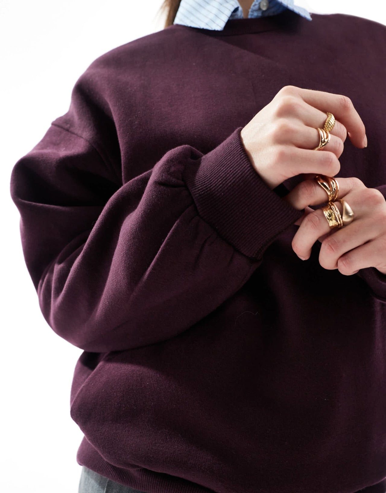 Bershka oversized sweatshirt in burgundy - ASOS Sample Sale