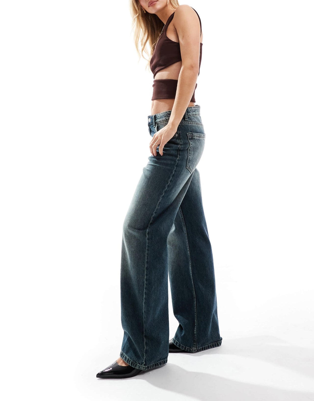 Bershka Petite baggy wide leg jeans in mid wash blue - ASOS Sample Sale