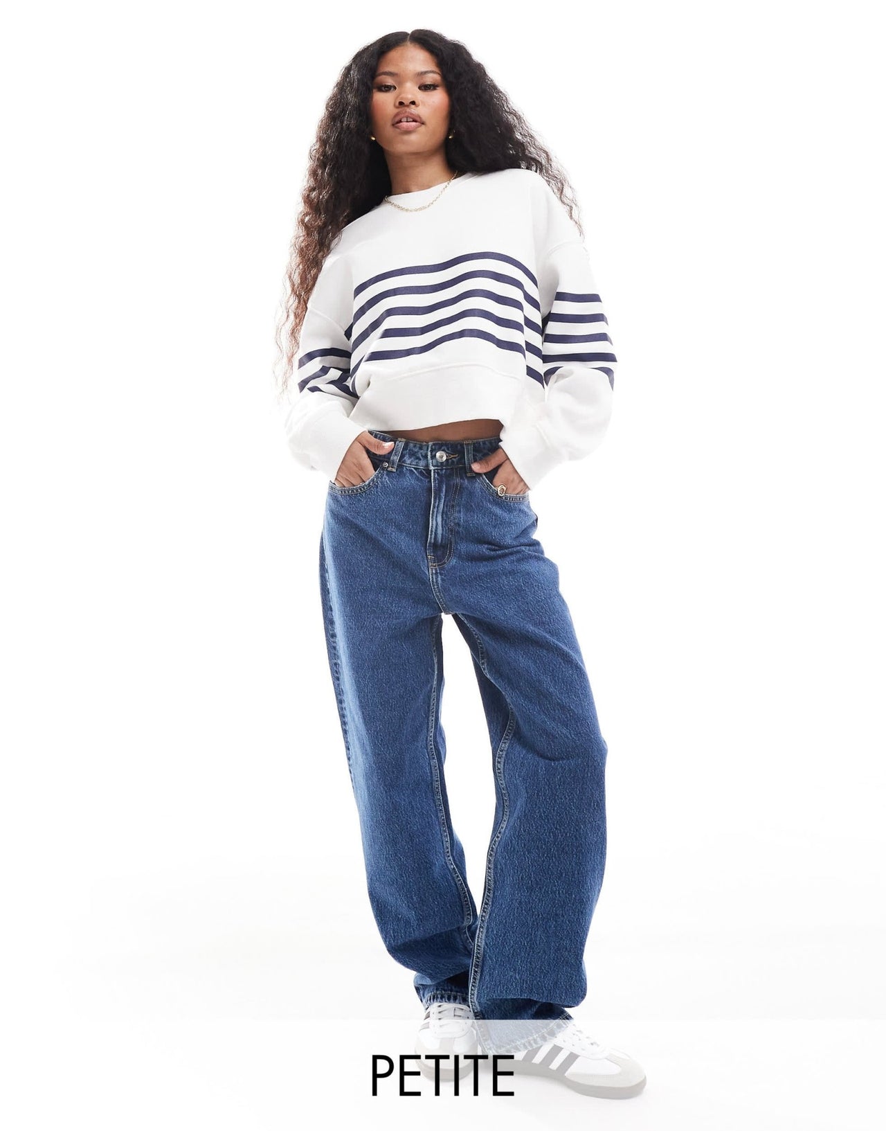 Bershka Petite comfort fit mom jean in mid blue - ASOS Sample Sale