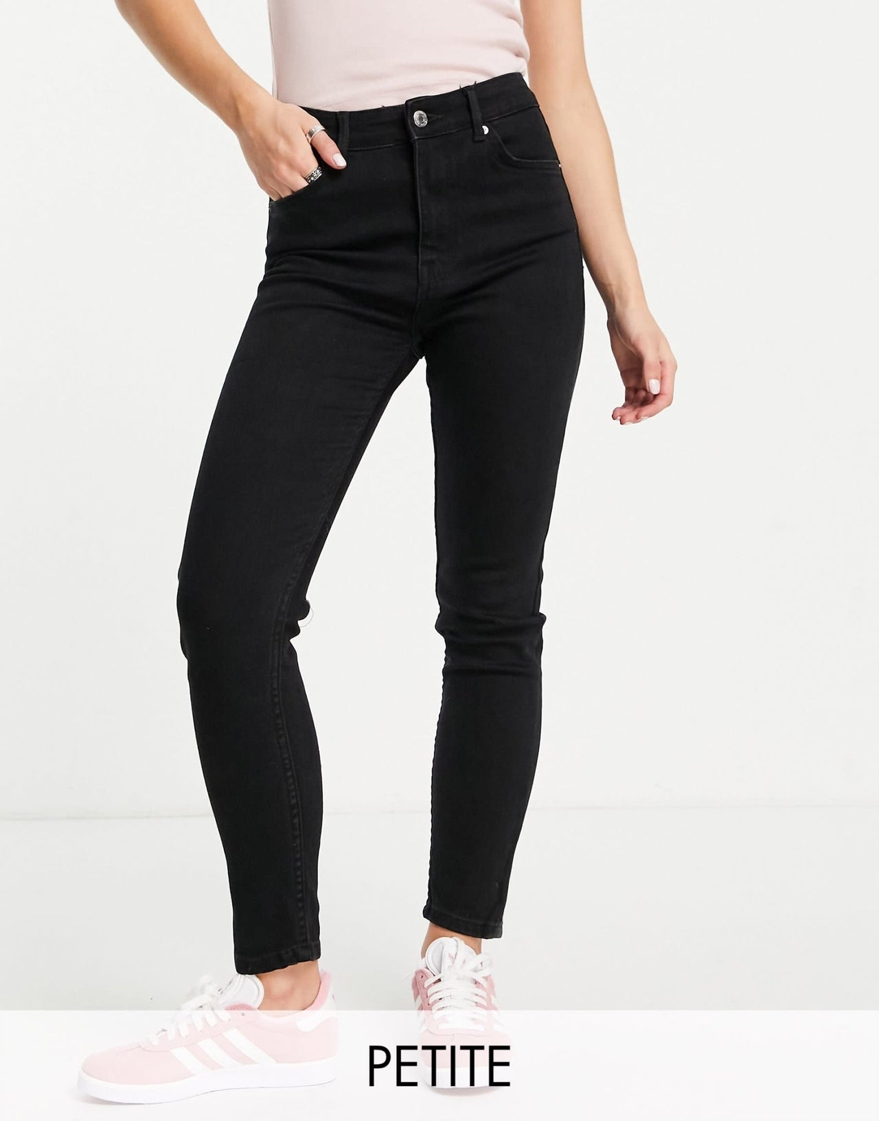 Bershka Petite high waist skinny jean in black - ASOS Sample Sale