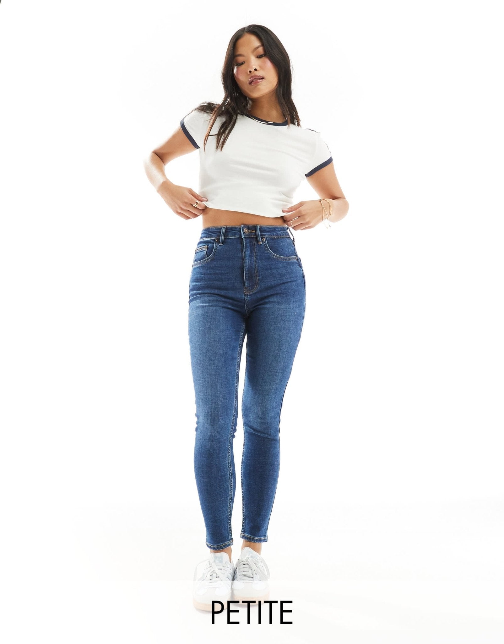 Bershka Petite high waist skinny jean in mid blue - ASOS Sample Sale