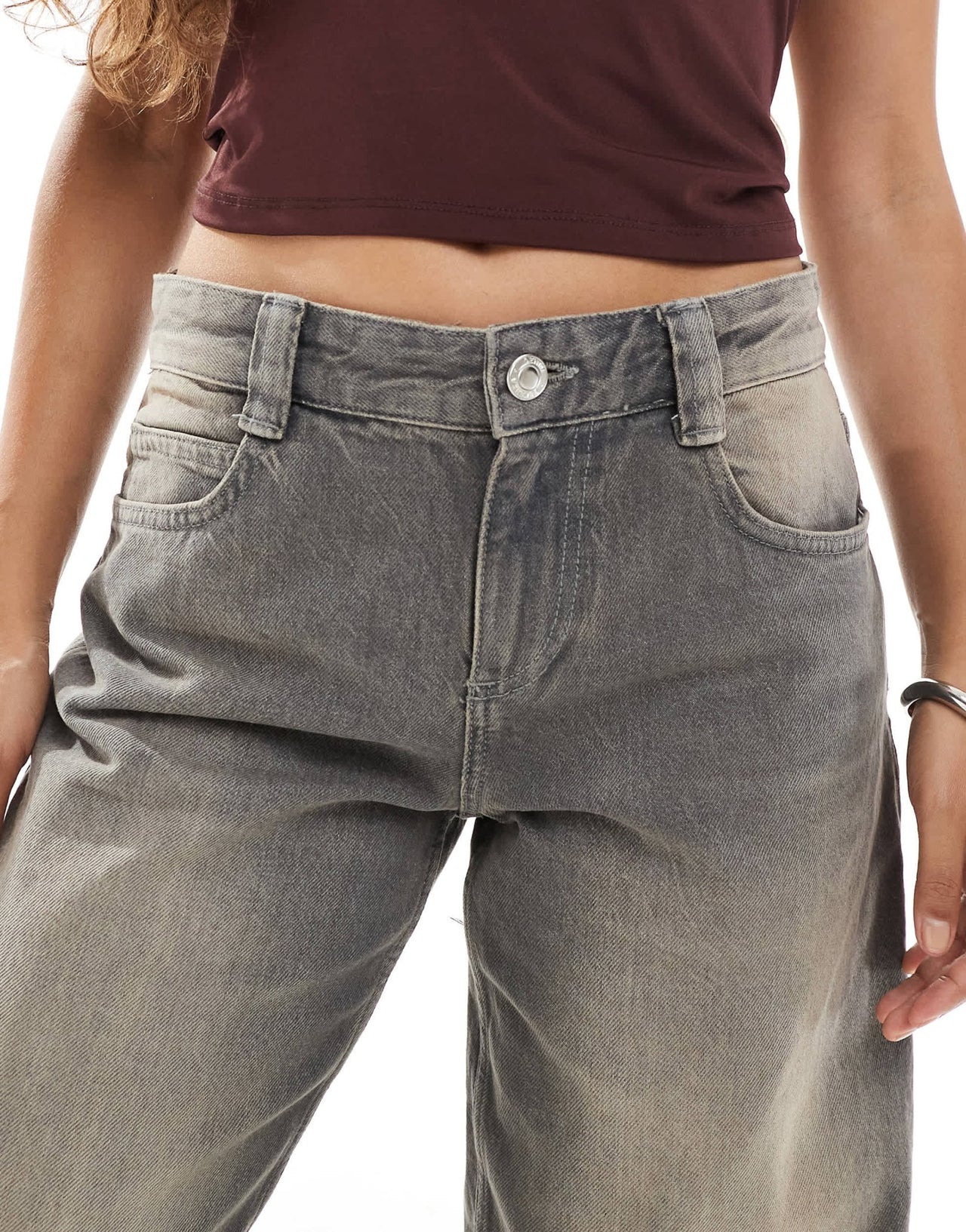 Bershka Petite slouchy baggy jeans in washed grey - ASOS Sample Sale