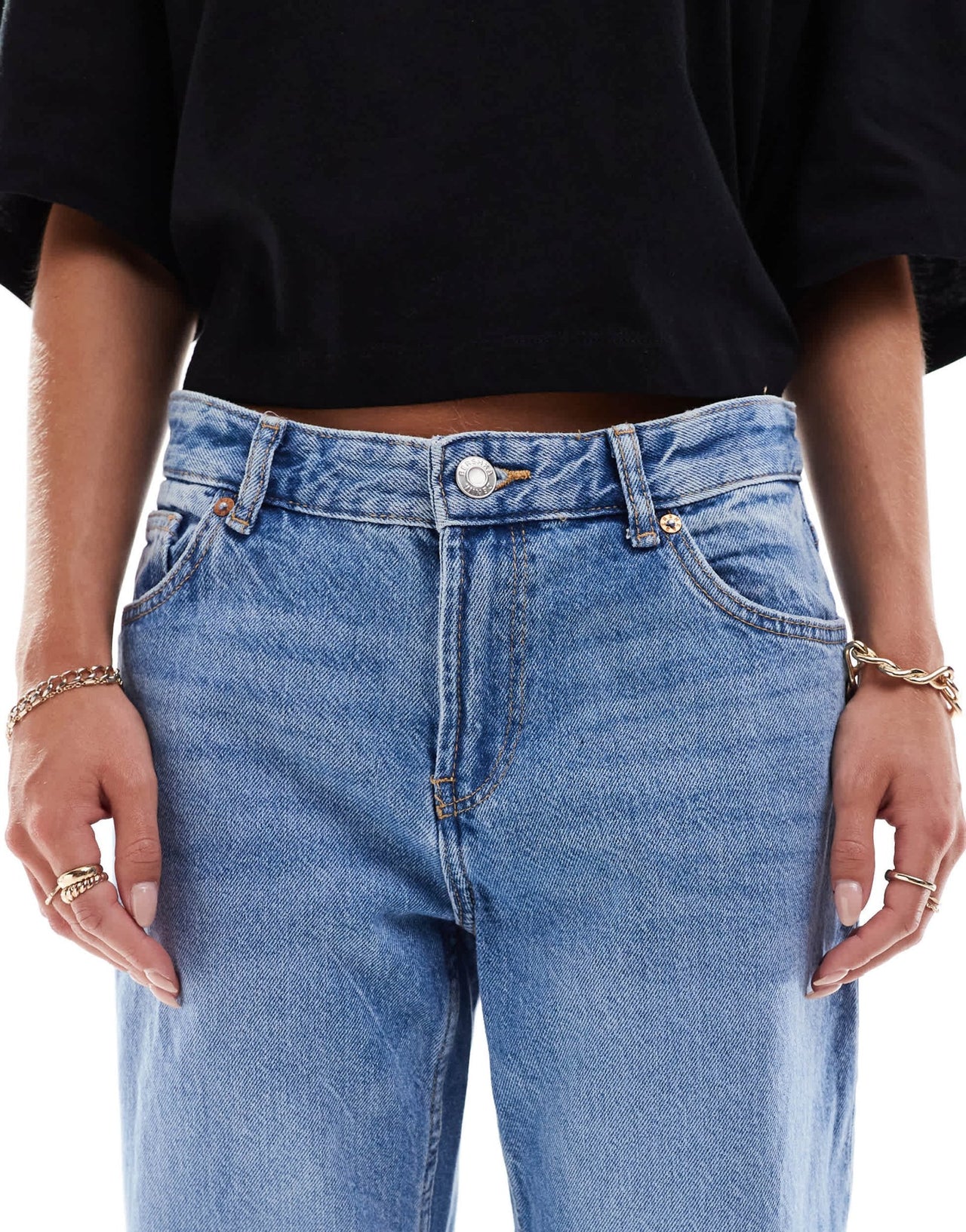 Bershka Petite straight leg jeans in mid wash - ASOS Sample Sale