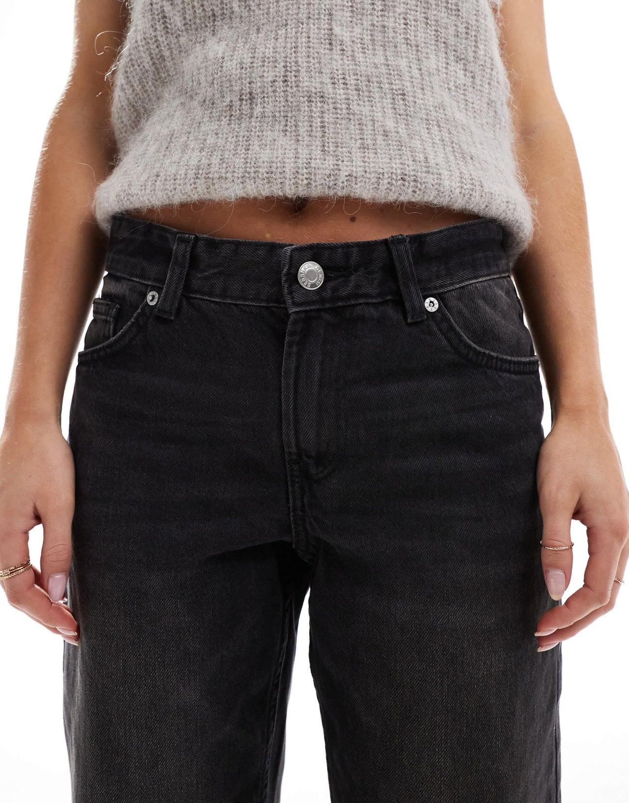 Bershka Petite straight leg jeans in washed black - ASOS Sample Sale