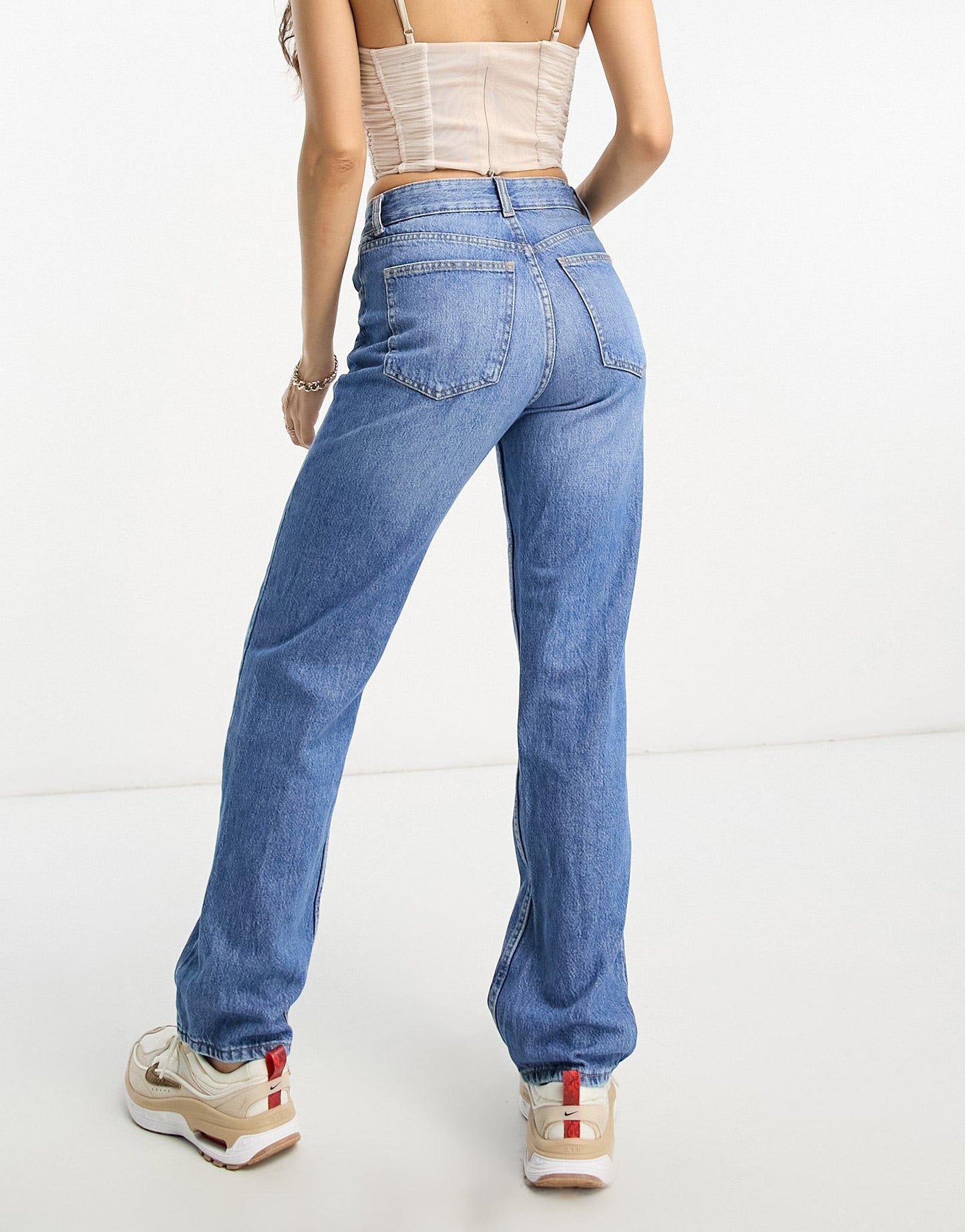 Bershka Petite straight leg jeans mid blue - ASOS Sample Sale