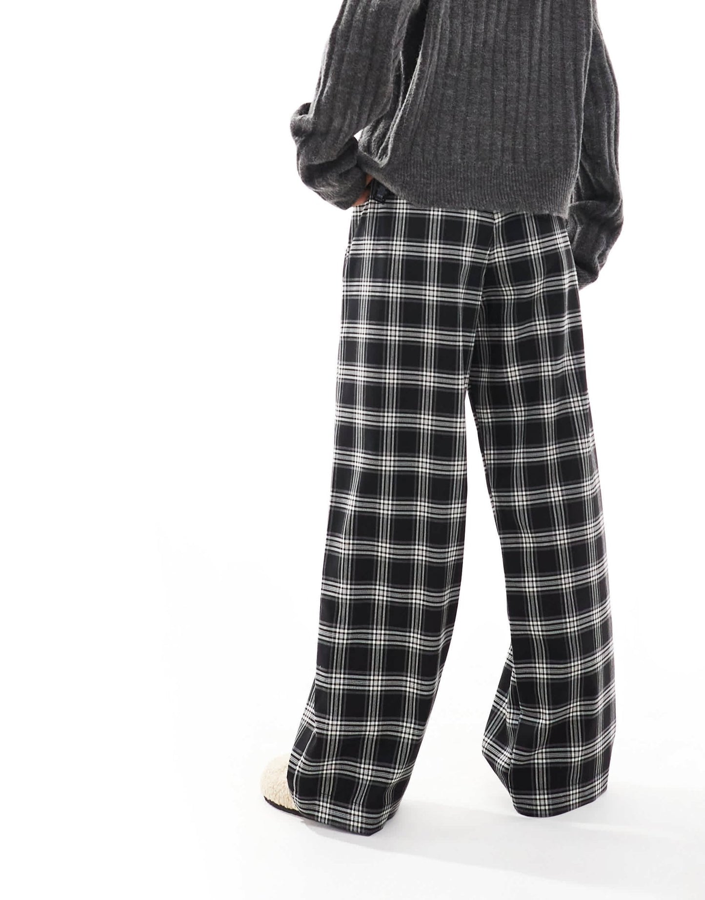 Bershka Petite tie waist wide leg trousers in black check - ASOS Sample Sale