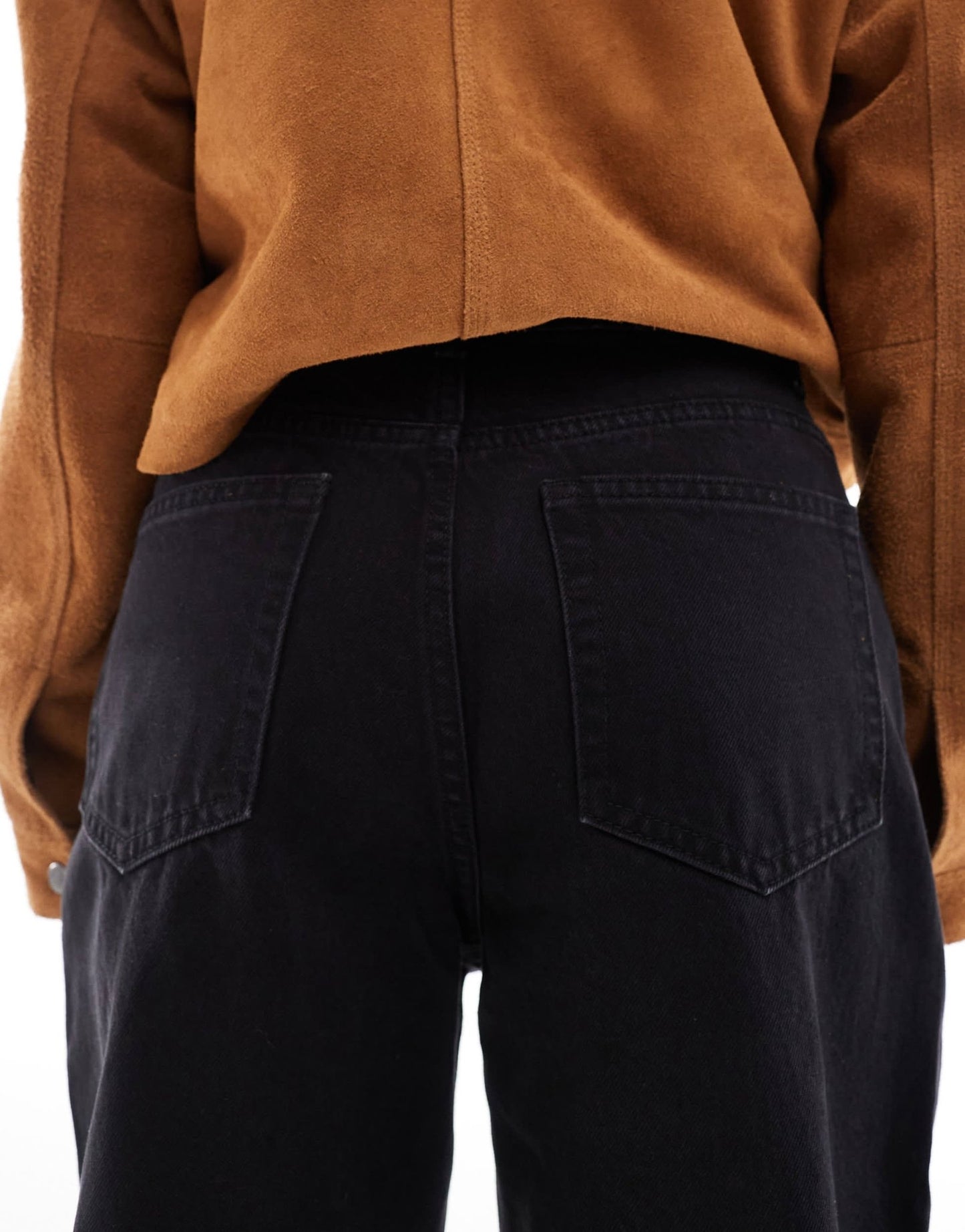 Bershka Petite wide leg mom jeans in black - ASOS Sample Sale