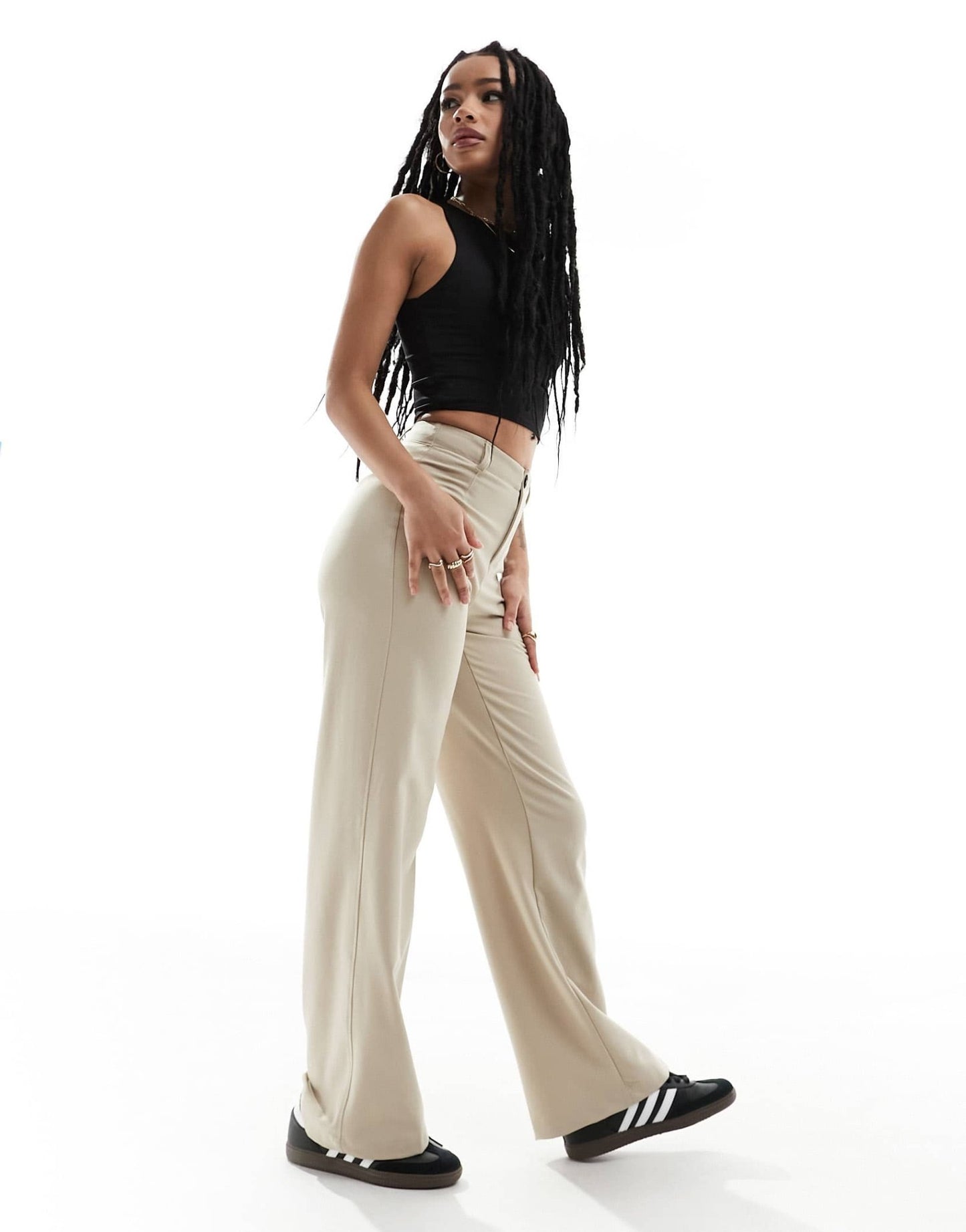 Bershka Petite wide leg slouchy dad tailored trousers in camel - ASOS Sample Sale