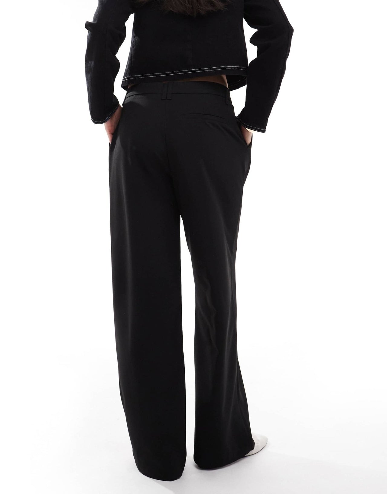 Bershka pleated front wide leg tailored trousers in black - ASOS Sample Sale