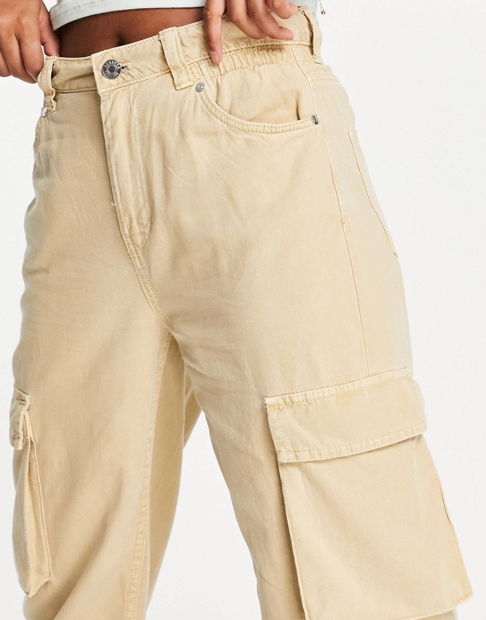 Bershka pocket detail slim leg cargo trouser in light beige - ASOS Sample Sale