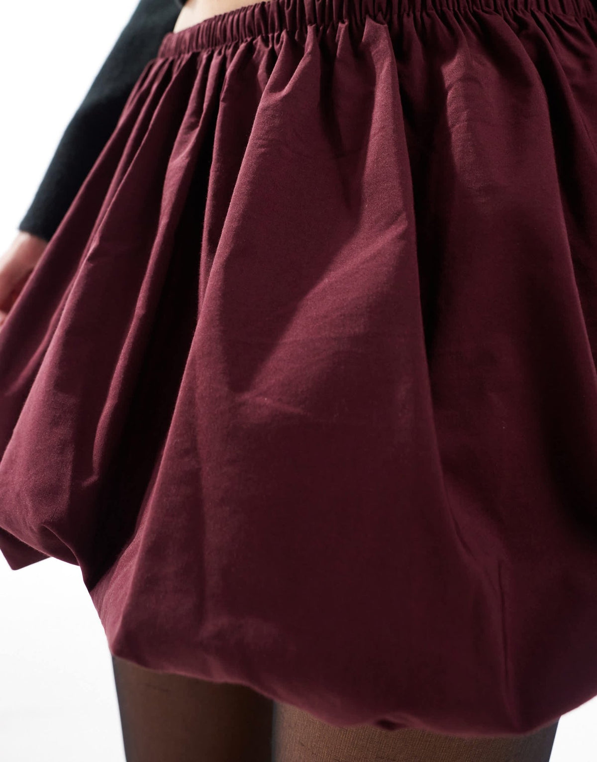 Bershka puffball mini skirt in burgundy - ASOS Sample Sale