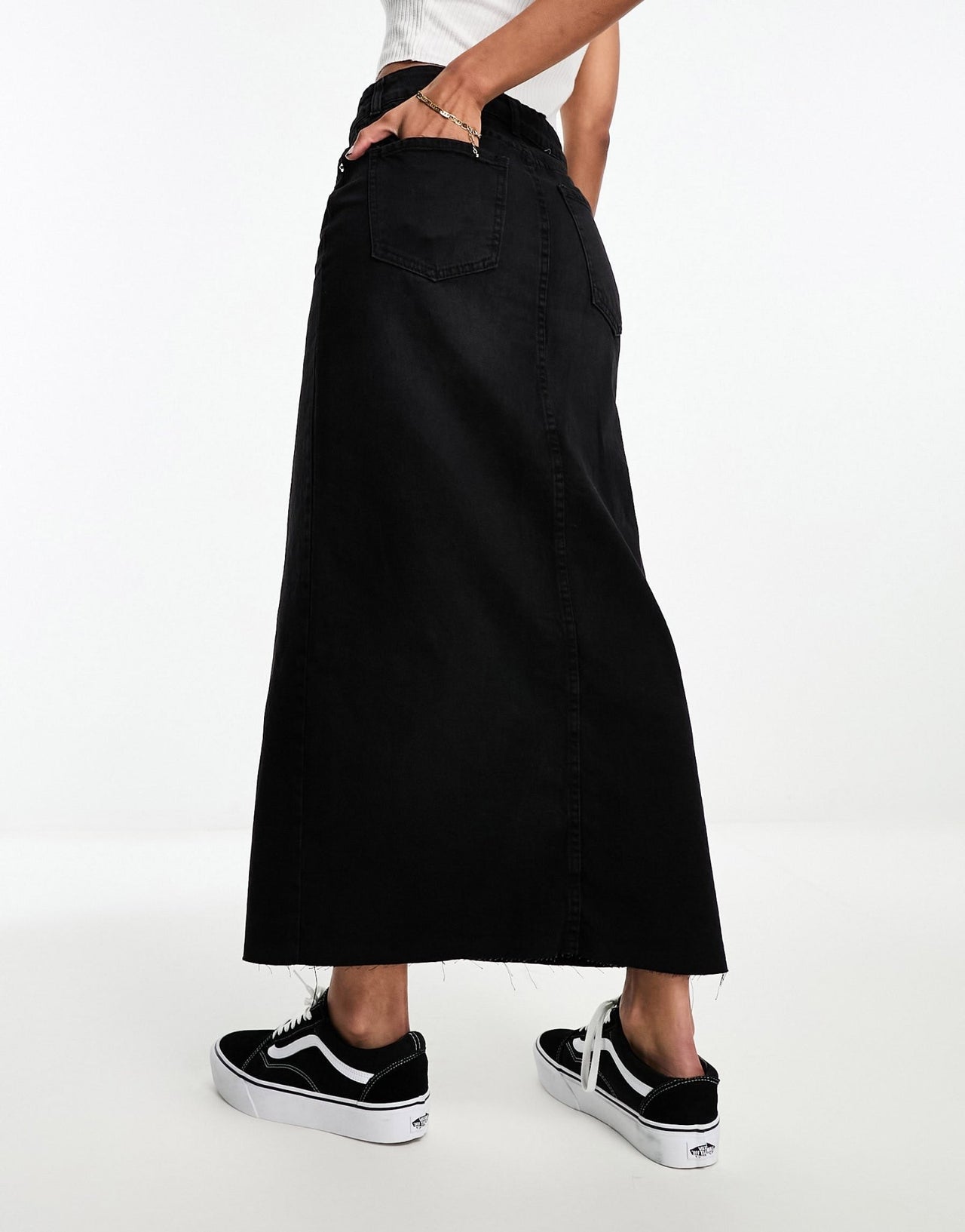 Bershka raw hem split hem denim midi skirt in black - ASOS Sample Sale