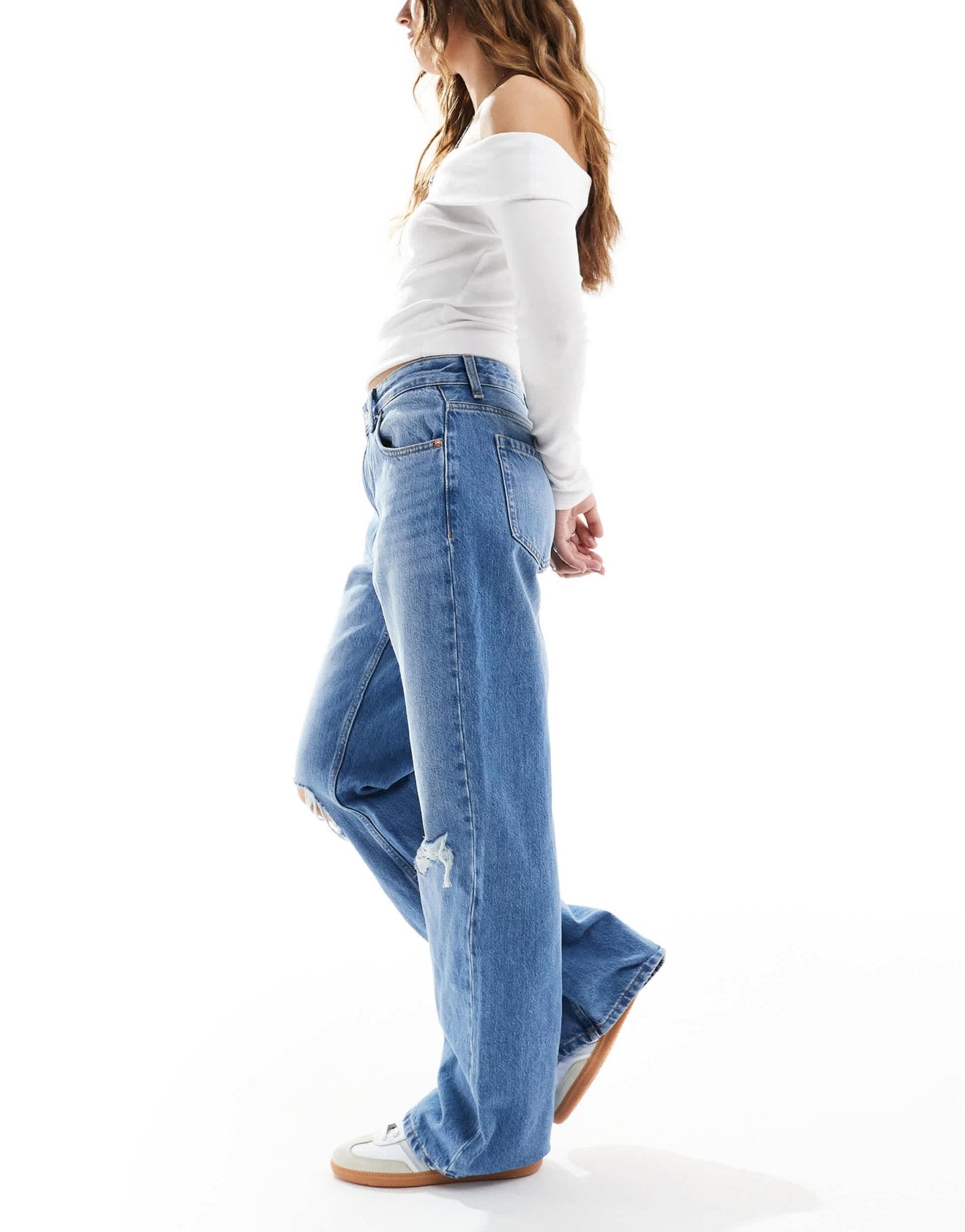 Bershka ripped knee wide leg jeans in mid blue - ASOS Sample Sale