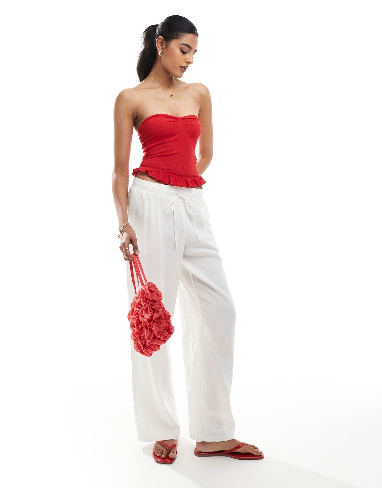 Bershka shirred frill hem bandeau in red - ASOS Sample Sale