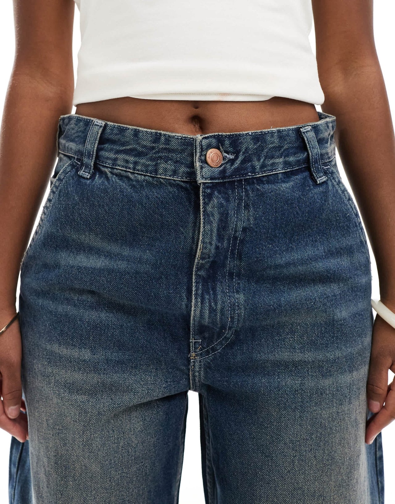 Bershka skater jeans in dark wash - ASOS Sample Sale